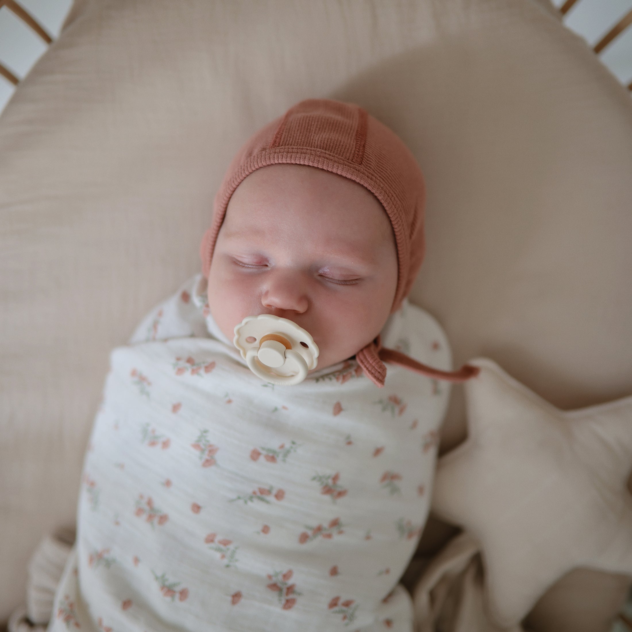 FRIGG Daisy Natural Rubber Pacifier 2-Pack