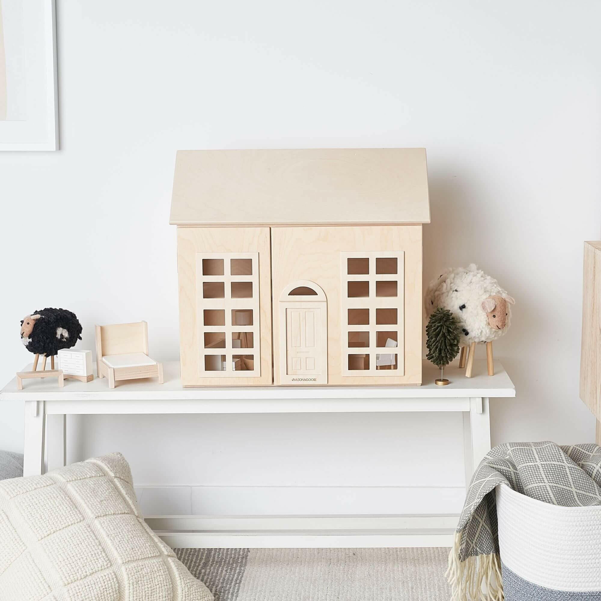 Hudson Dollhouse Dollhouse Milton & Goose