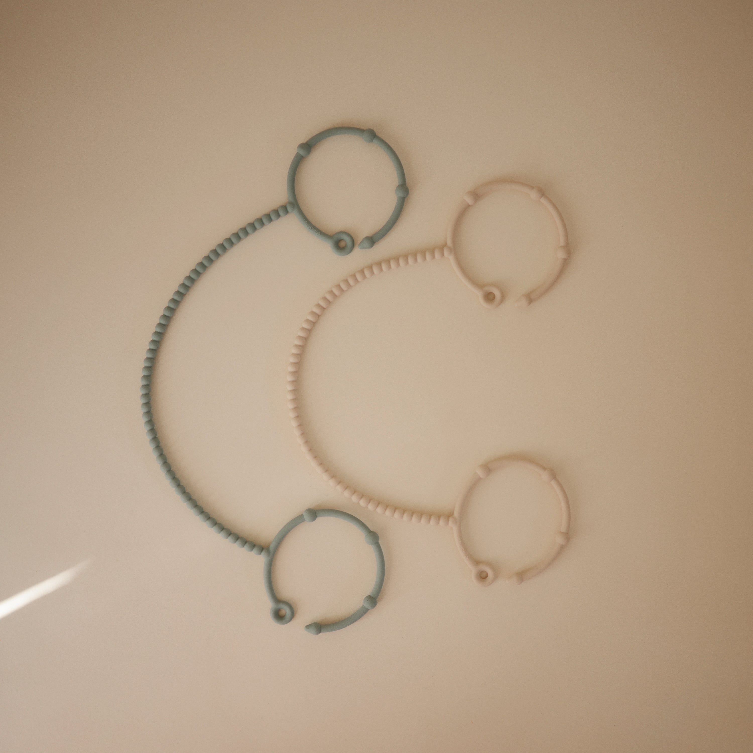 Adjustable Silicone Strap 2-Pack Adjustable Silicone Strap 2 Pack Mushie