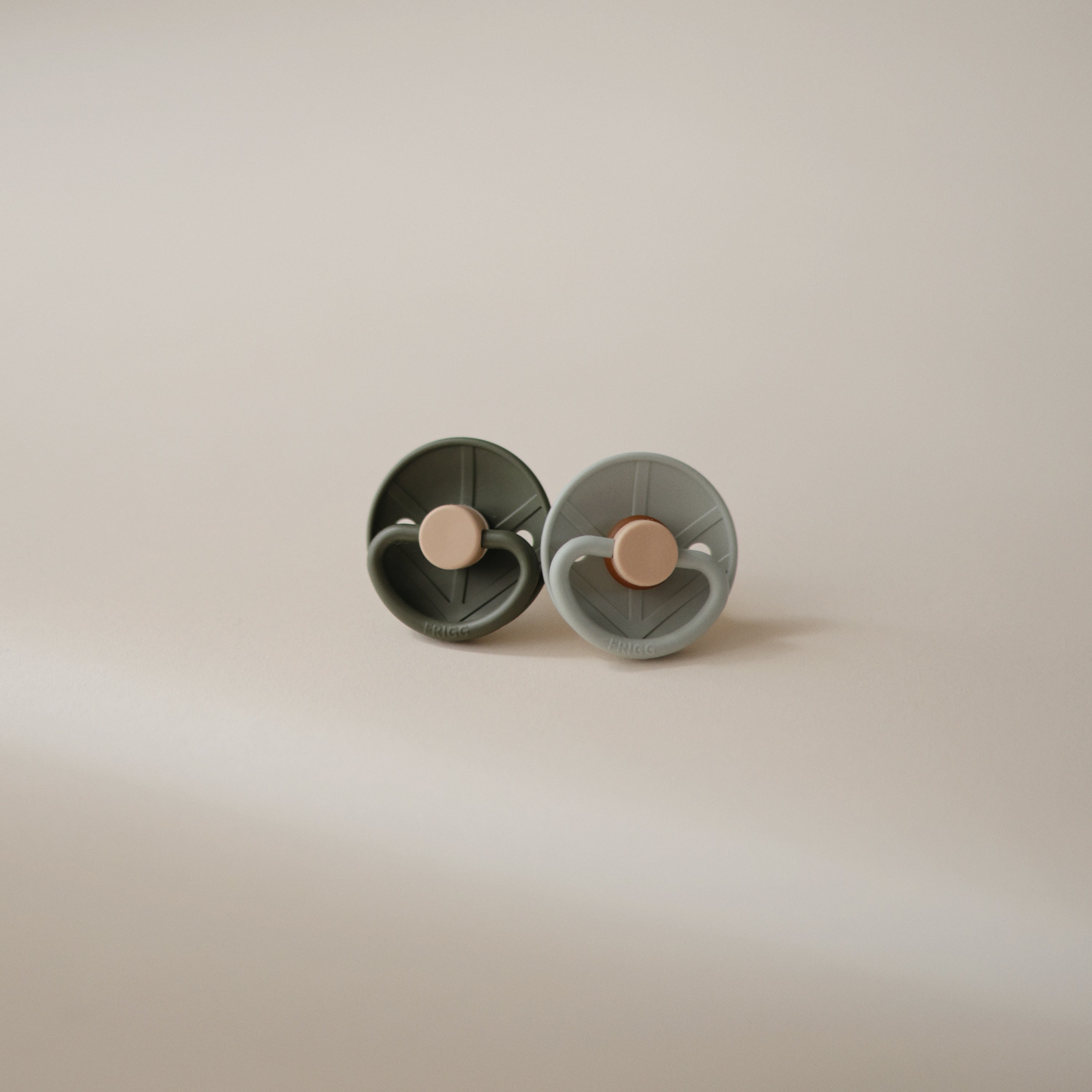 FRIGG Little Viking Silicone 2-Pack Pacifiers & Teethers Mushie