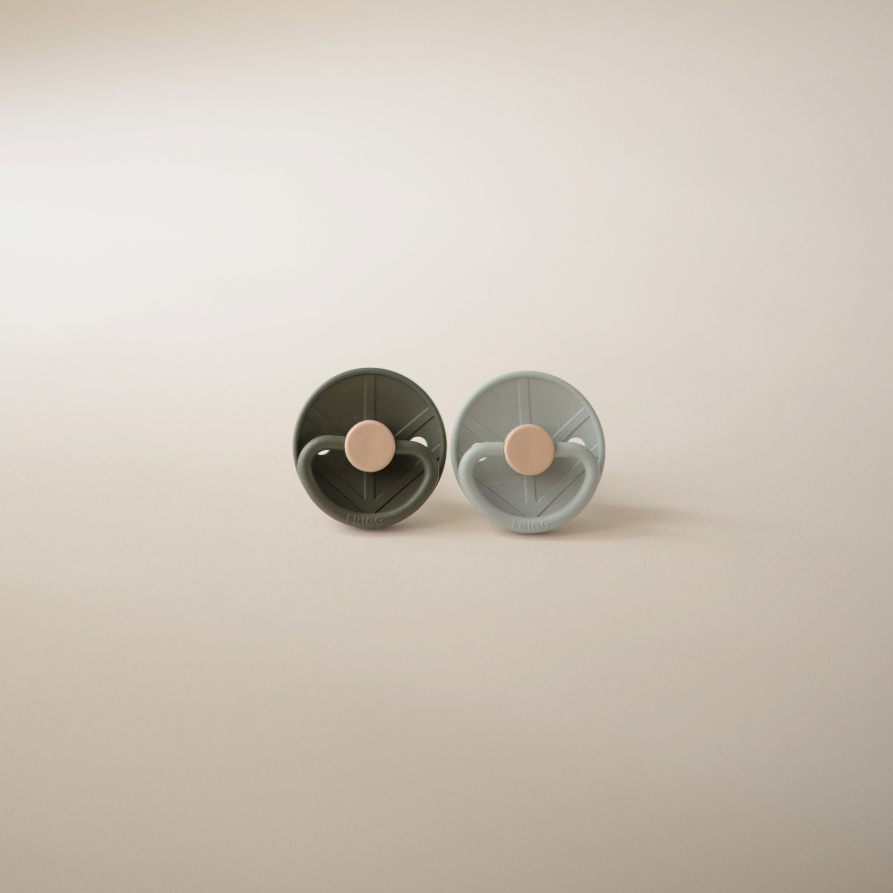 FRIGG Little Viking Silicone 2-Pack Pacifiers & Teethers Mushie