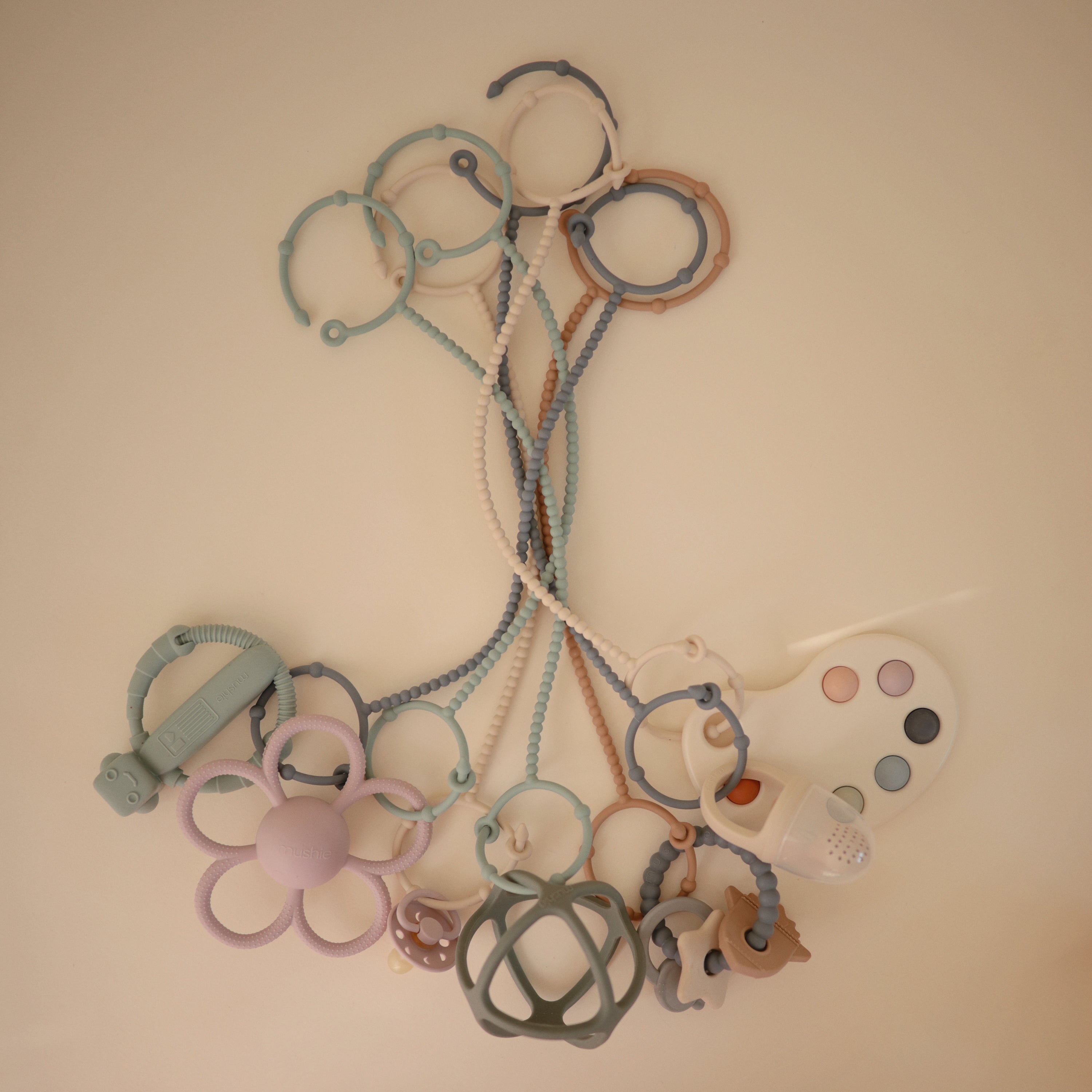 Adjustable Silicone Strap 2-Pack Adjustable Silicone Strap 2 Pack Mushie