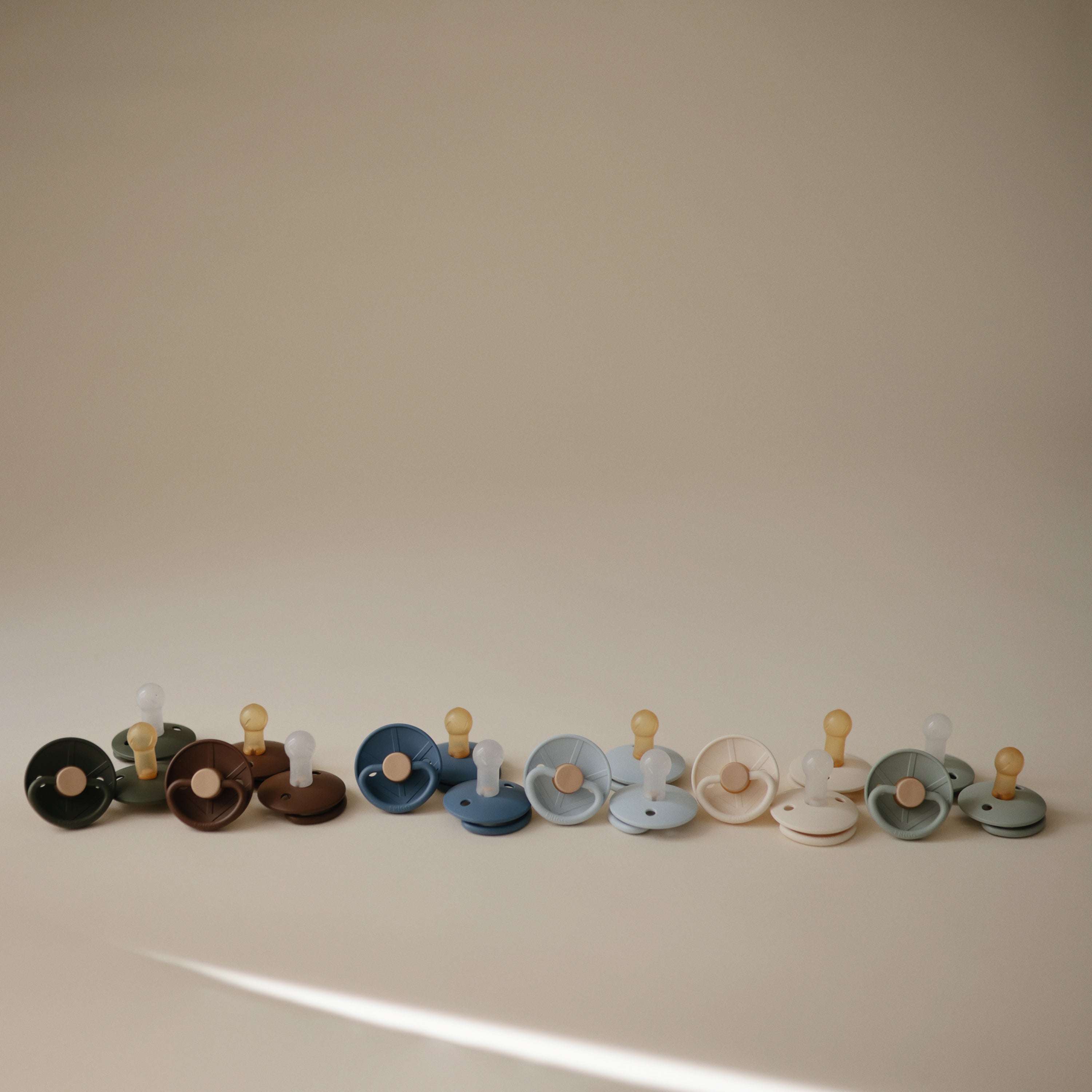 FRIGG Little Viking Natural Rubber Pacifier 2-Pack Pacifiers & Teethers Mushie