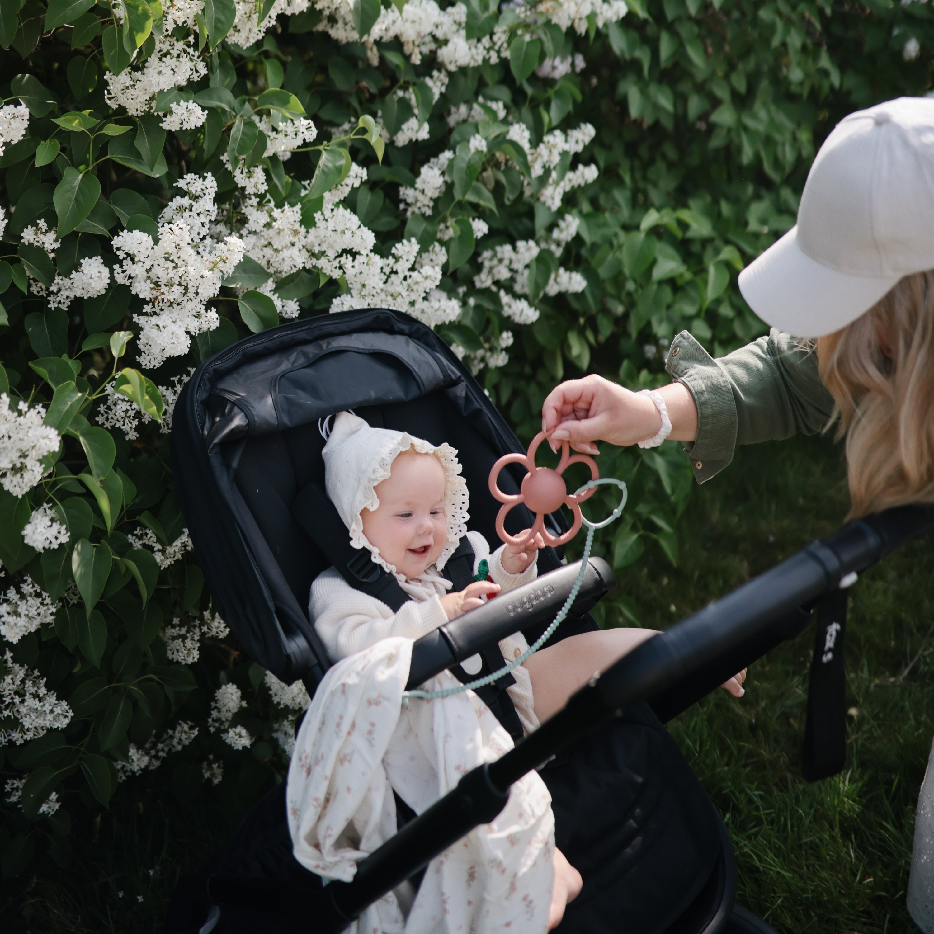 Adjustable Silicone Strap 2-Pack Adjustable Silicone Strap 2 Pack Mushie