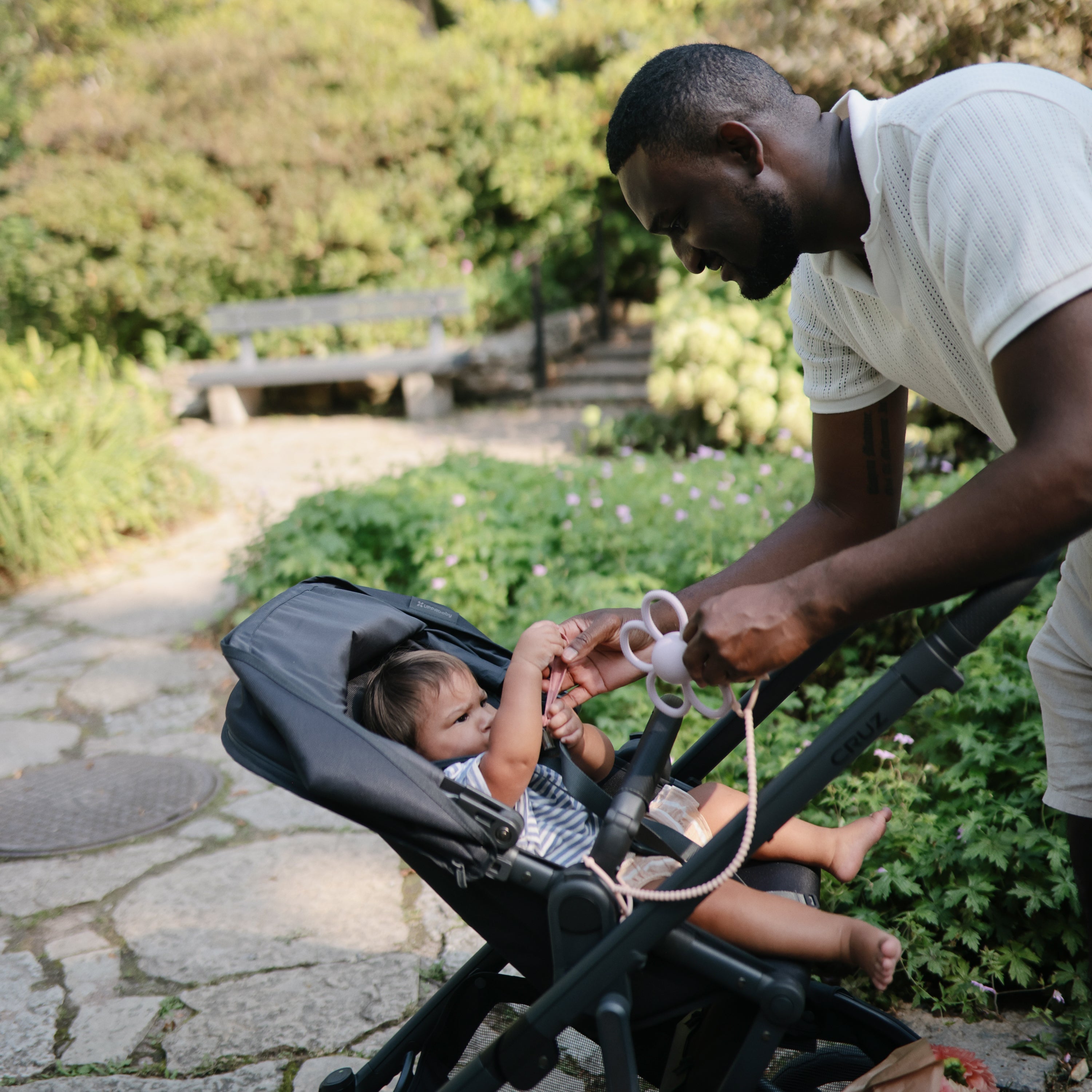 Adjustable Silicone Strap 2-Pack Adjustable Silicone Strap 2 Pack Mushie