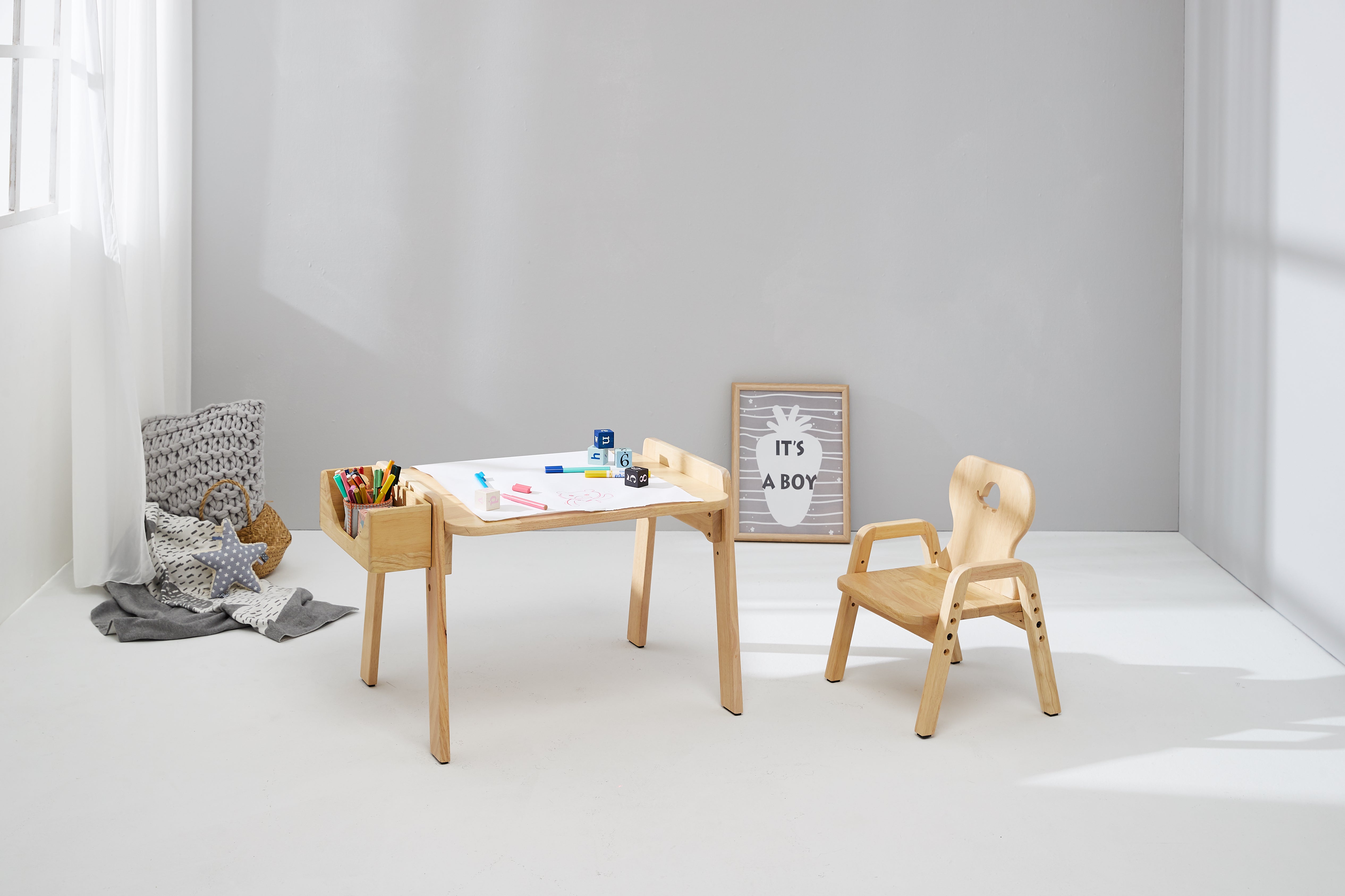 Mesasilla Kids Activities Table Set with Bear, Elephant, Car,and Rabbit - Includes Chair MesaSilla USA