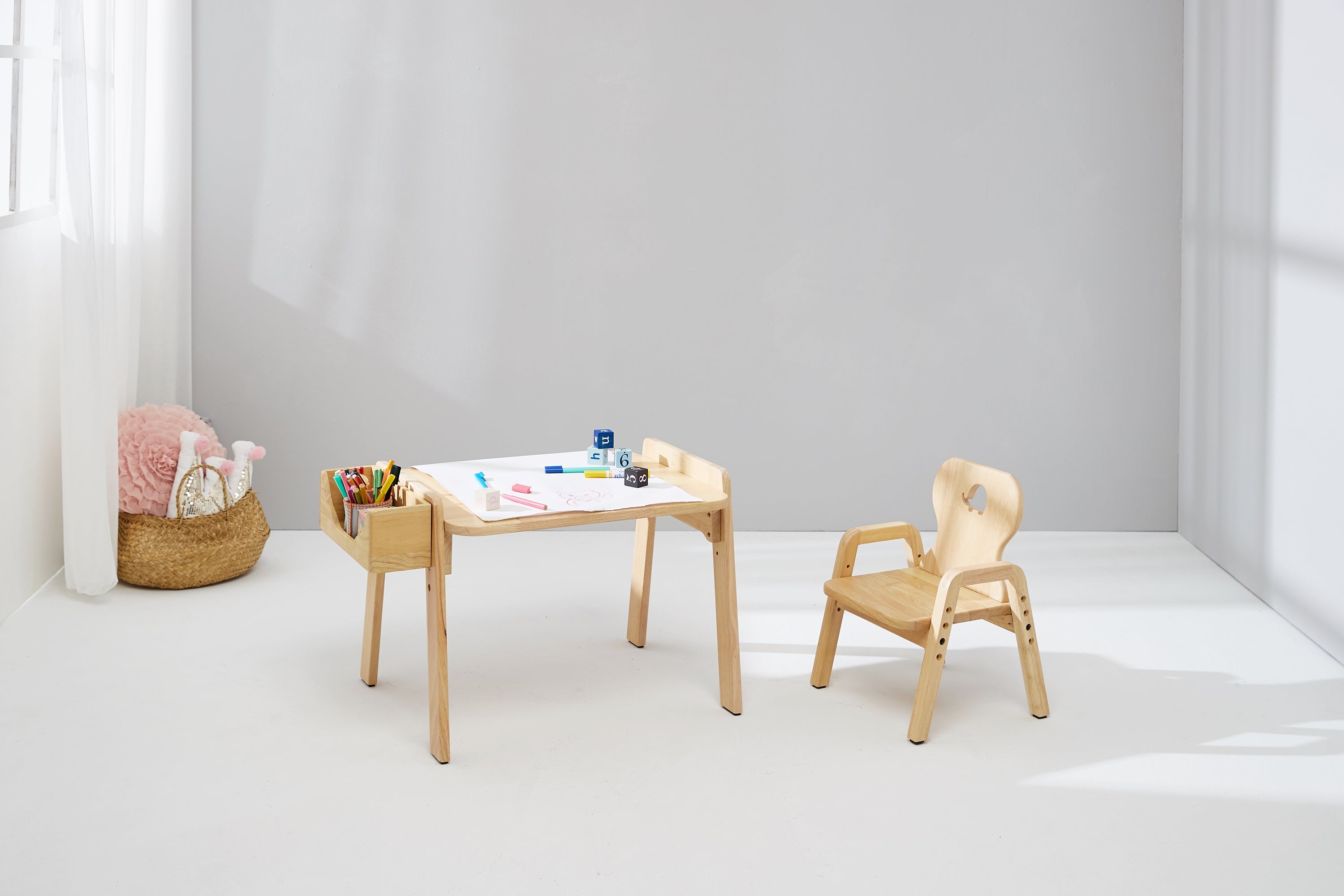 Mesasilla Kids Activities Table Set with Bear, Elephant, Car,and Rabbit - Includes Chair MesaSilla USA