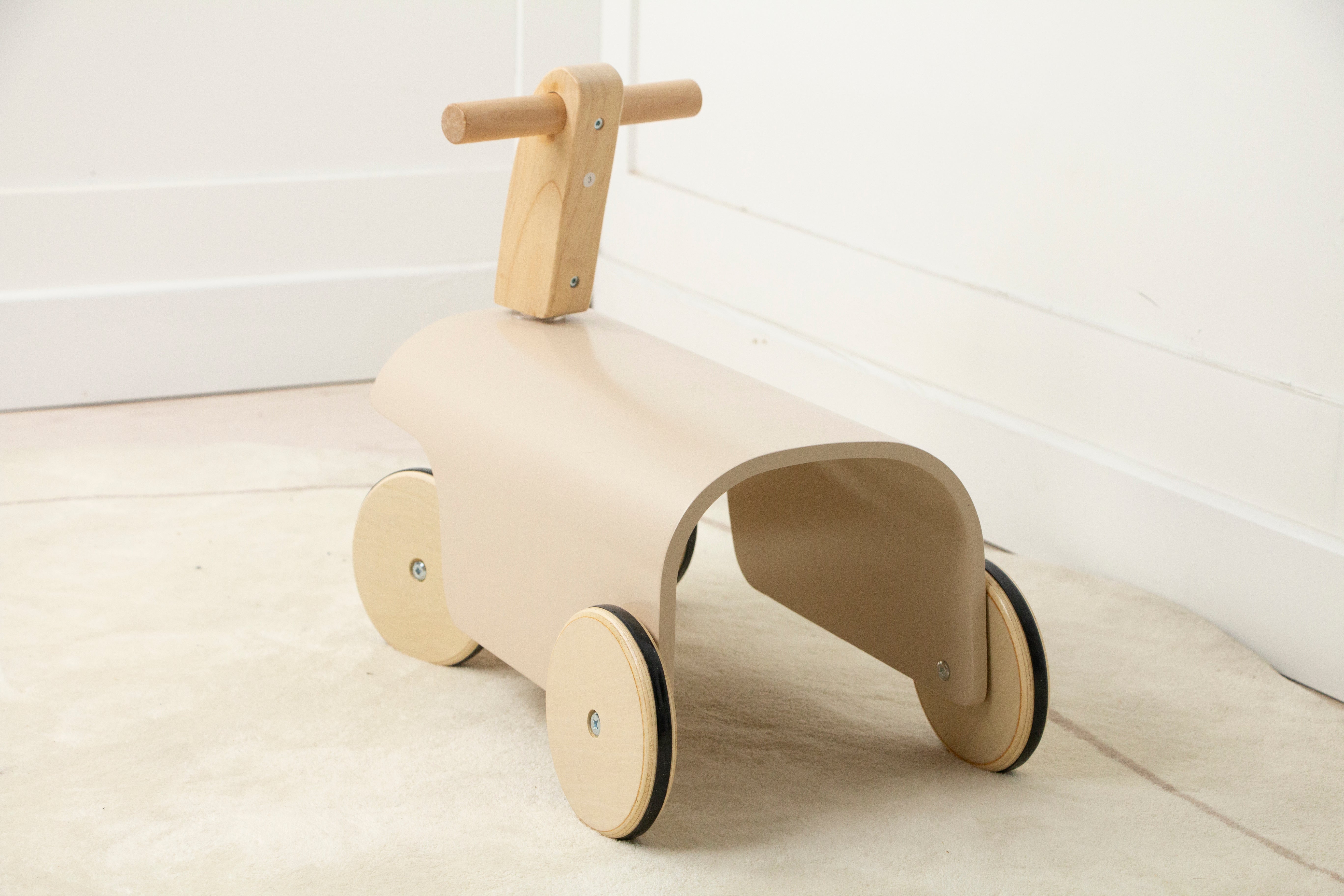 Kids Toddler Wooden Ride-On Toy with Wheels and Walker Indoor Avenlur.com
