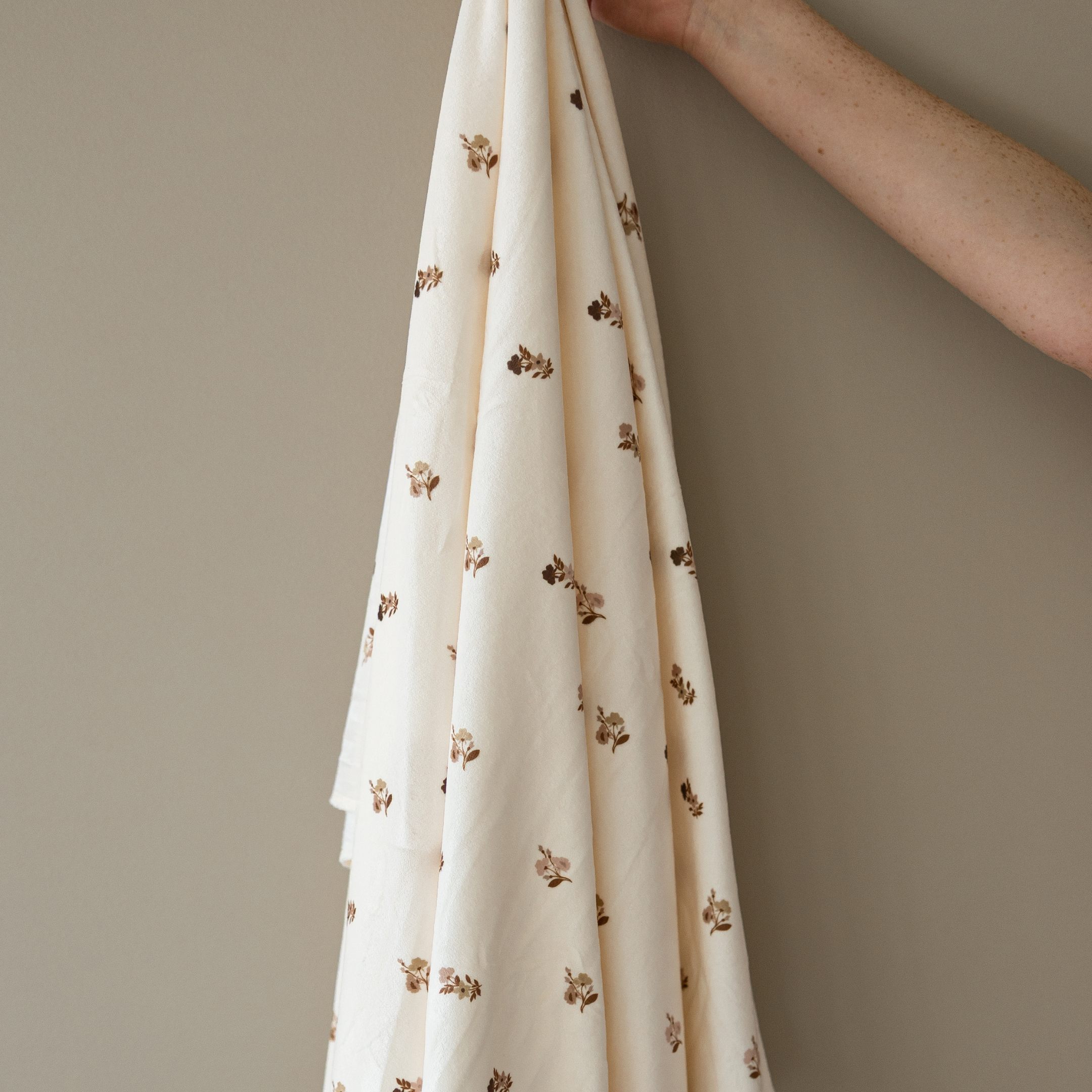 MINKY STRETCH LUXE SWADDLE/BLANKET