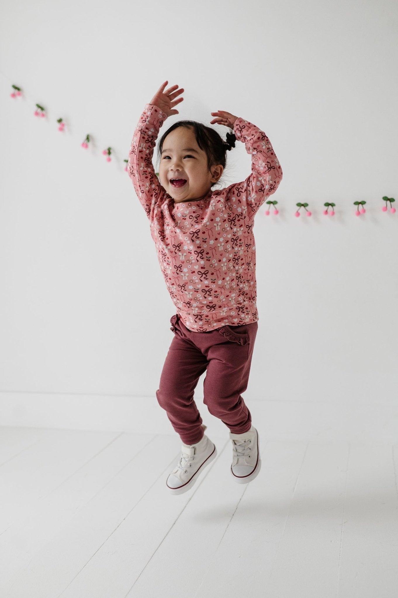 Girl's Raglan Sweatshirt