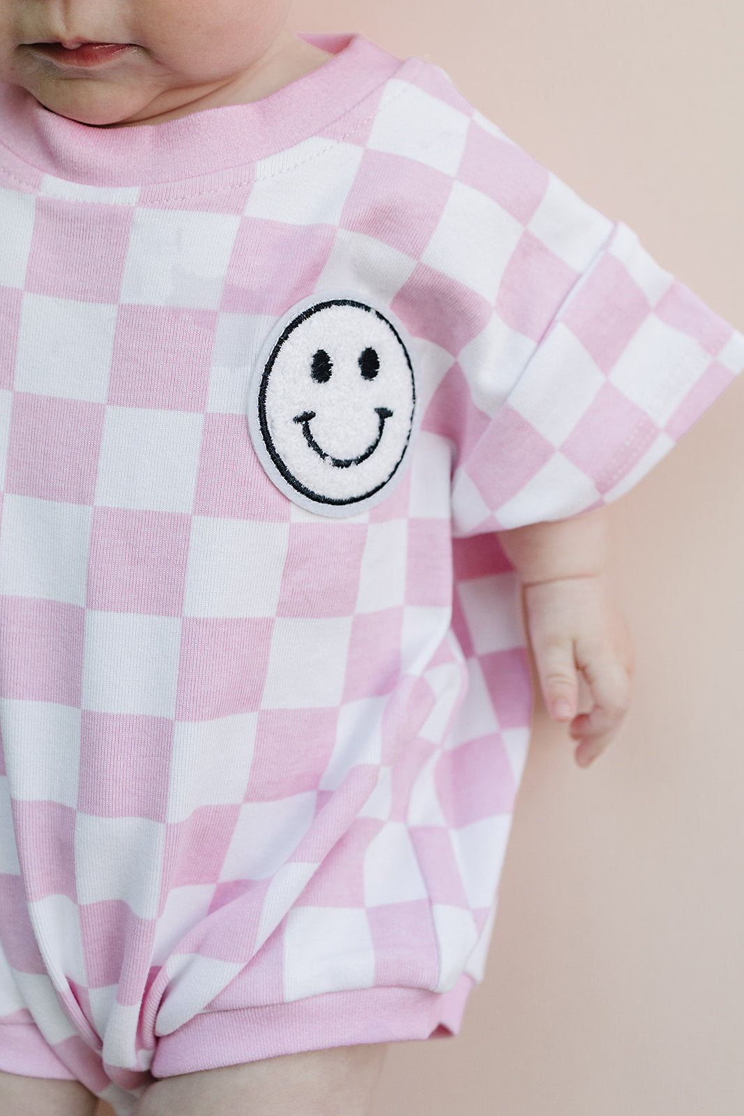 Short Sleeve Bubble Romper | Checkered Smiley Pink