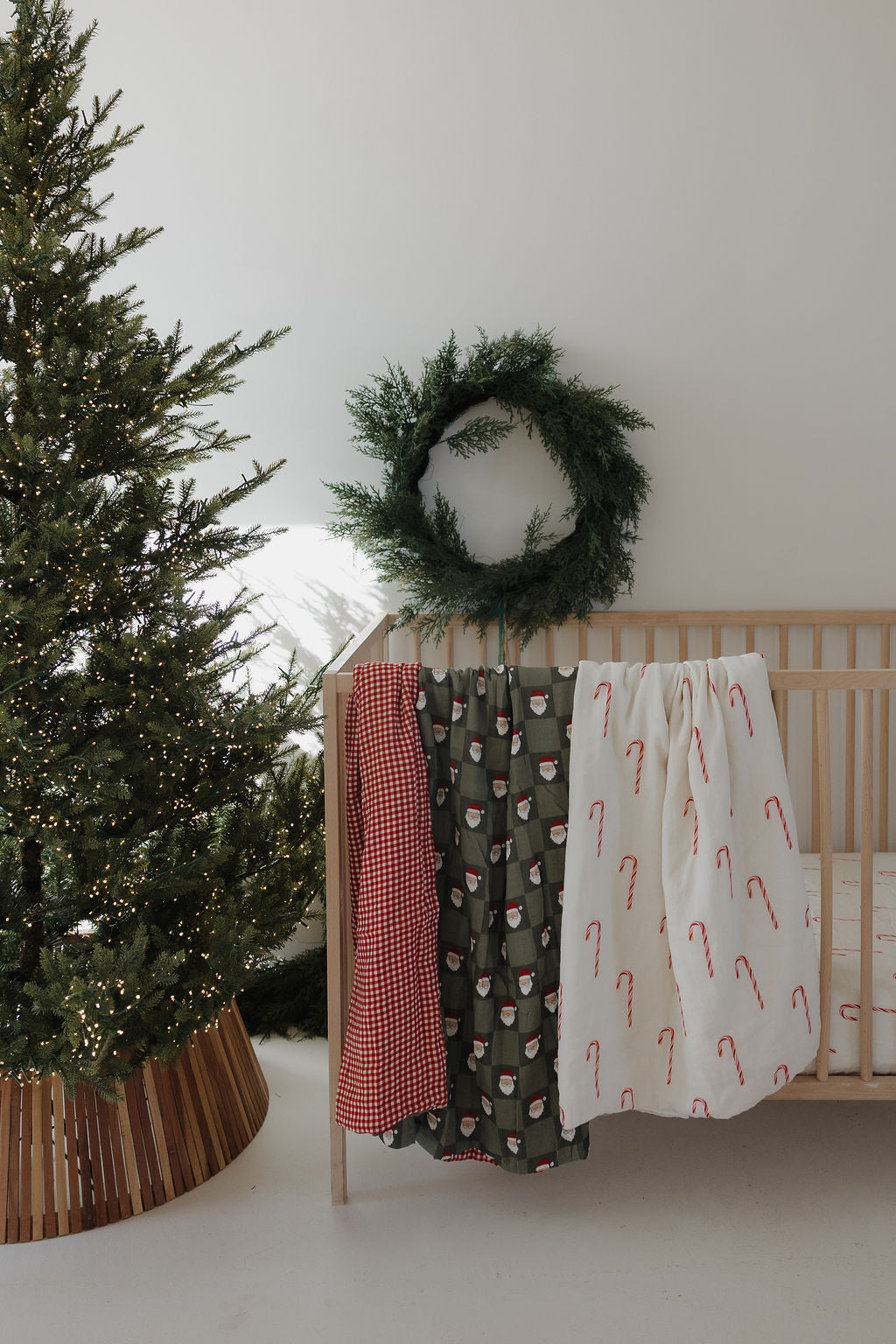 Muslin Quilt | Red Gingham & Santa Checkerboard