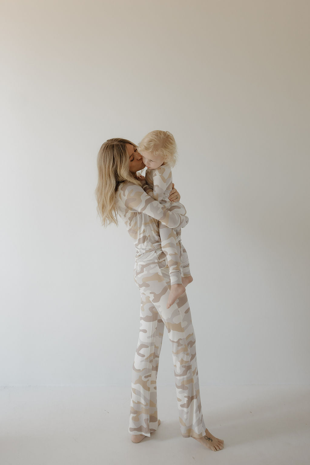 Women's Long Sleeve Bamboo Pajama | Camo 2.0