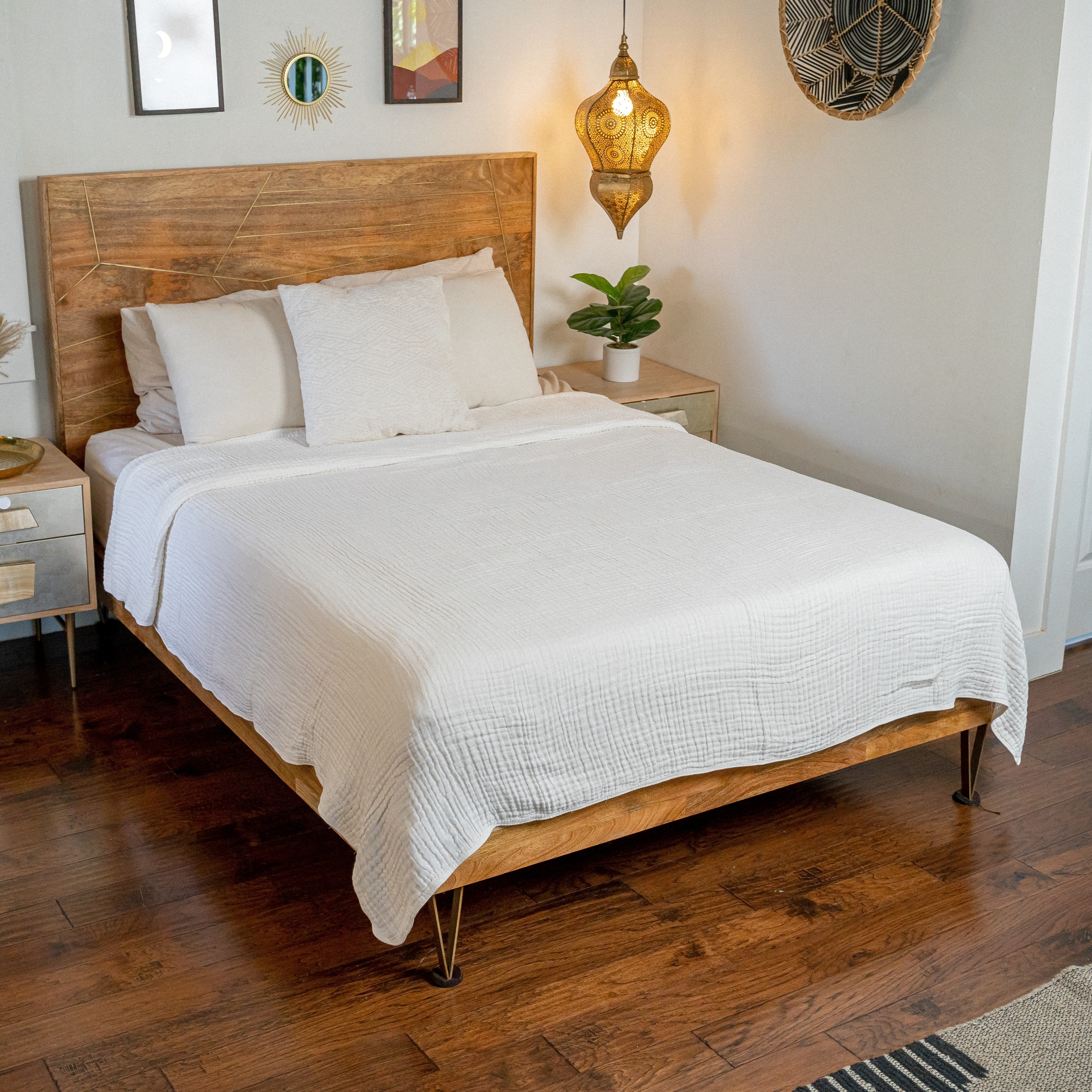 Adult Muslin Blanket in White