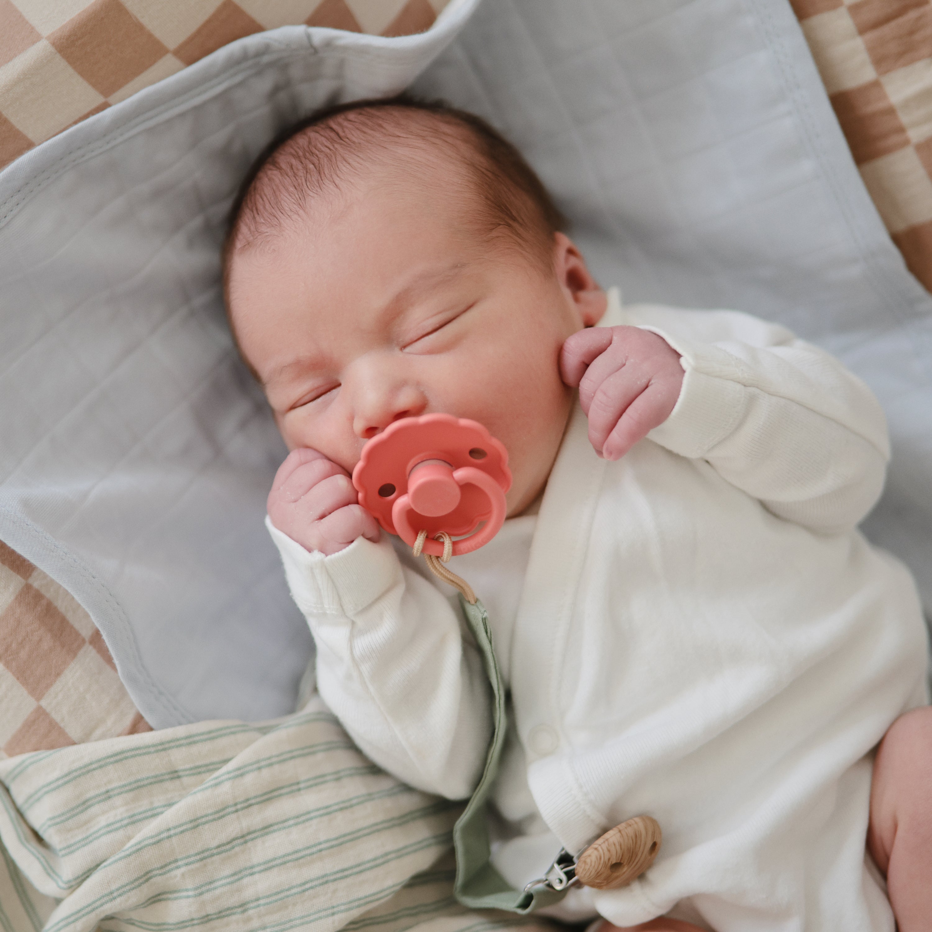 FRIGG Natural Rubber Rosy Romance Pacifier 4-Pack FRIGG PACIFIERS Mushie
