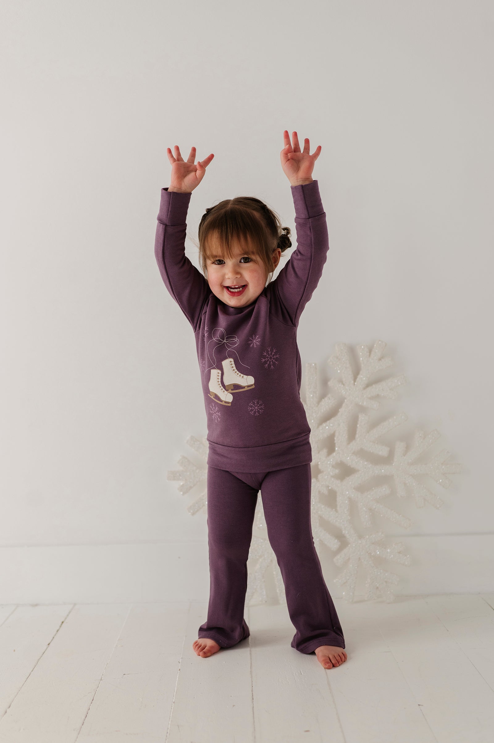 Girl's Raglan Sweatshirt