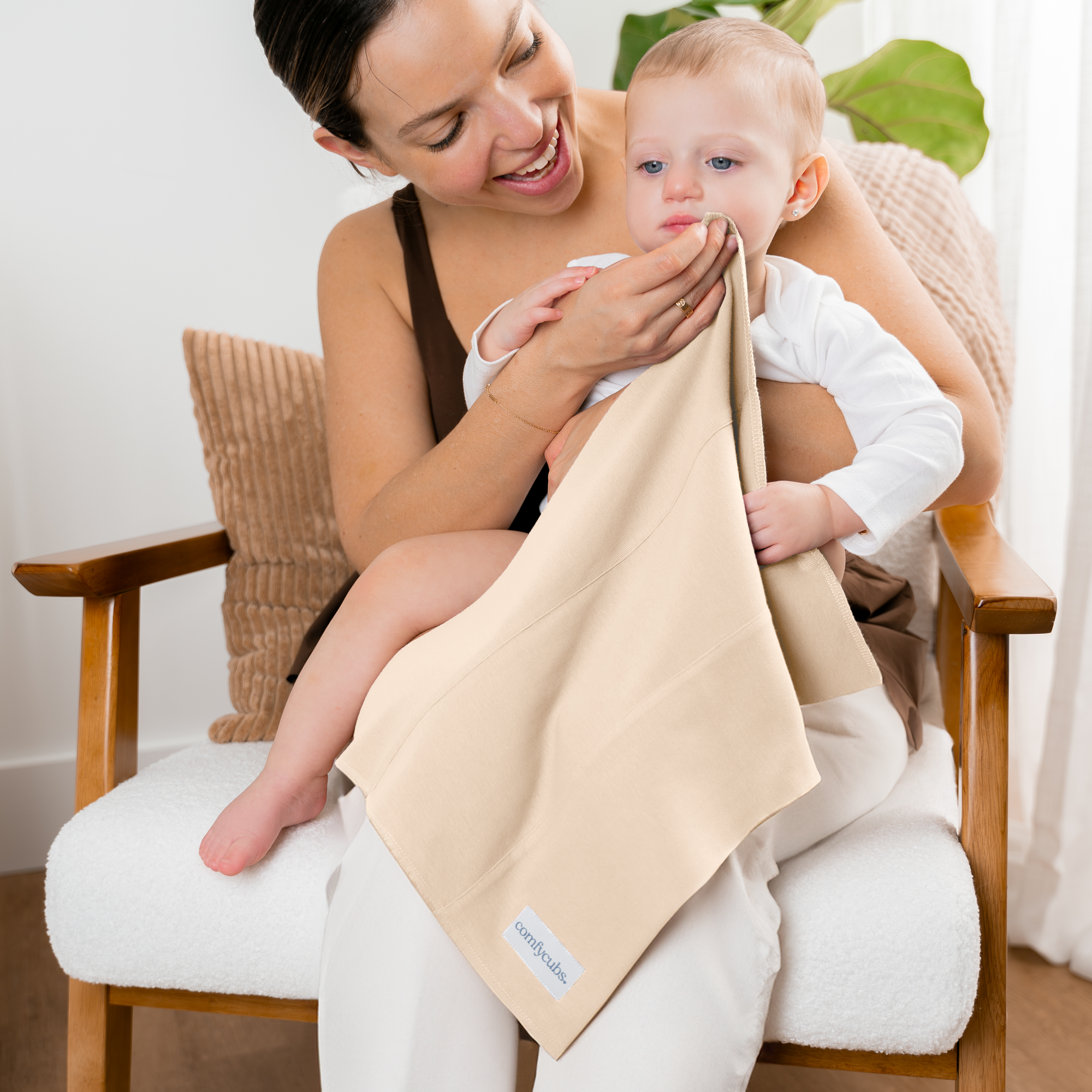 Cotton Burp Cloths in Cream