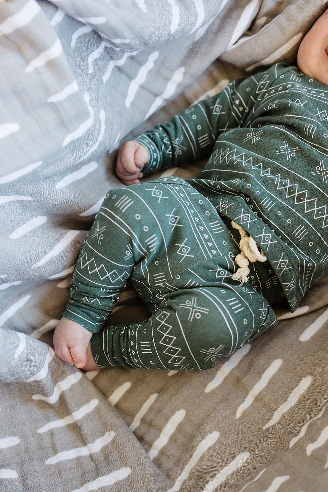 Grey Dash Muslin Quilt Mebie Baby