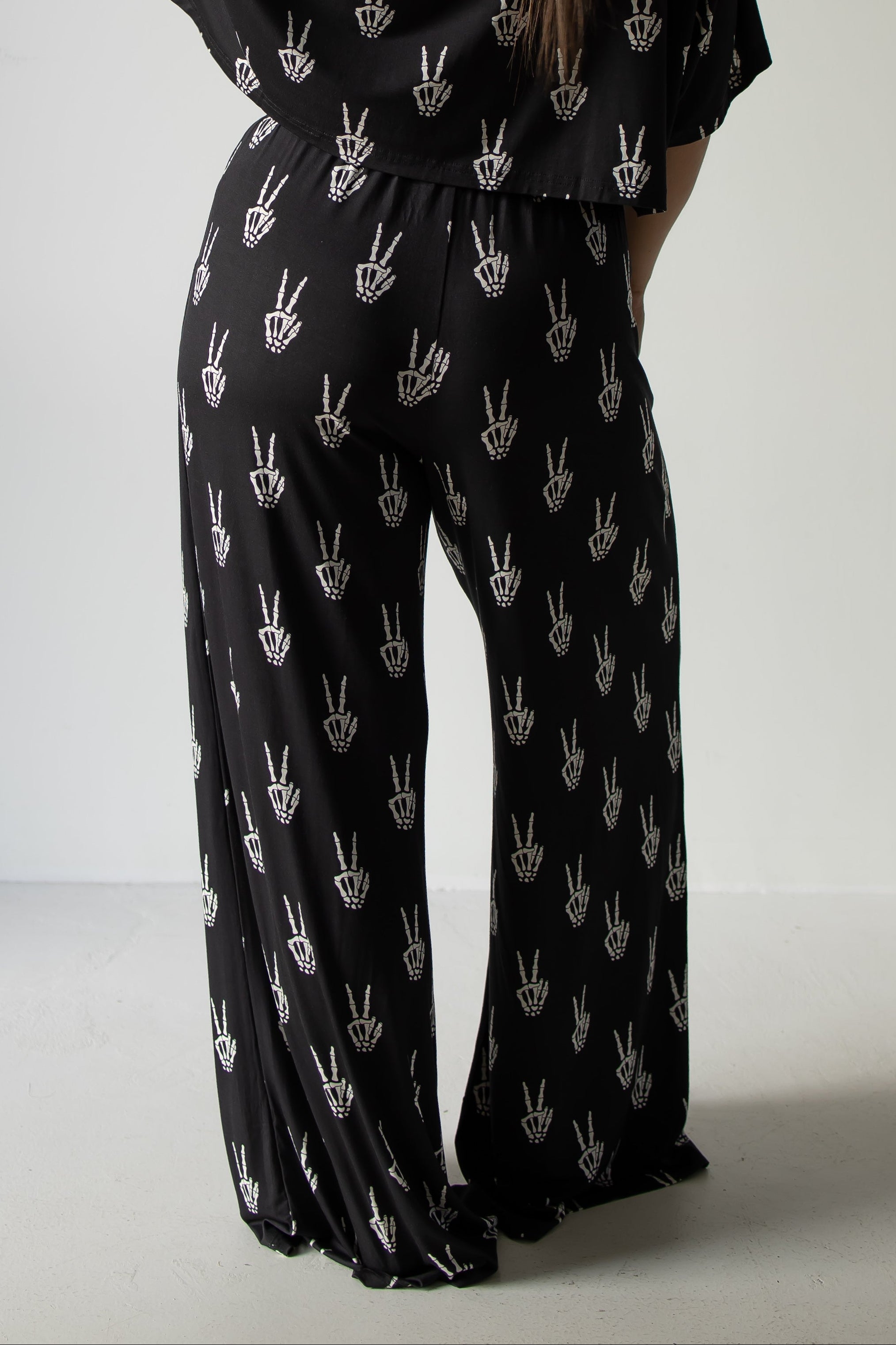 Women's Bamboo Crop Tee Lounge Set | Midnight Skelly