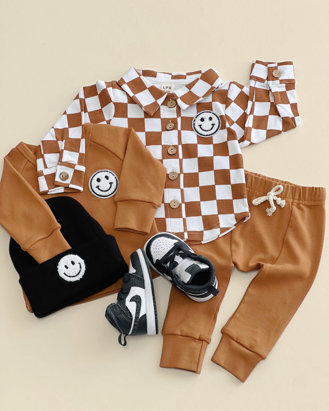 Lounge Set | Smiley Brown