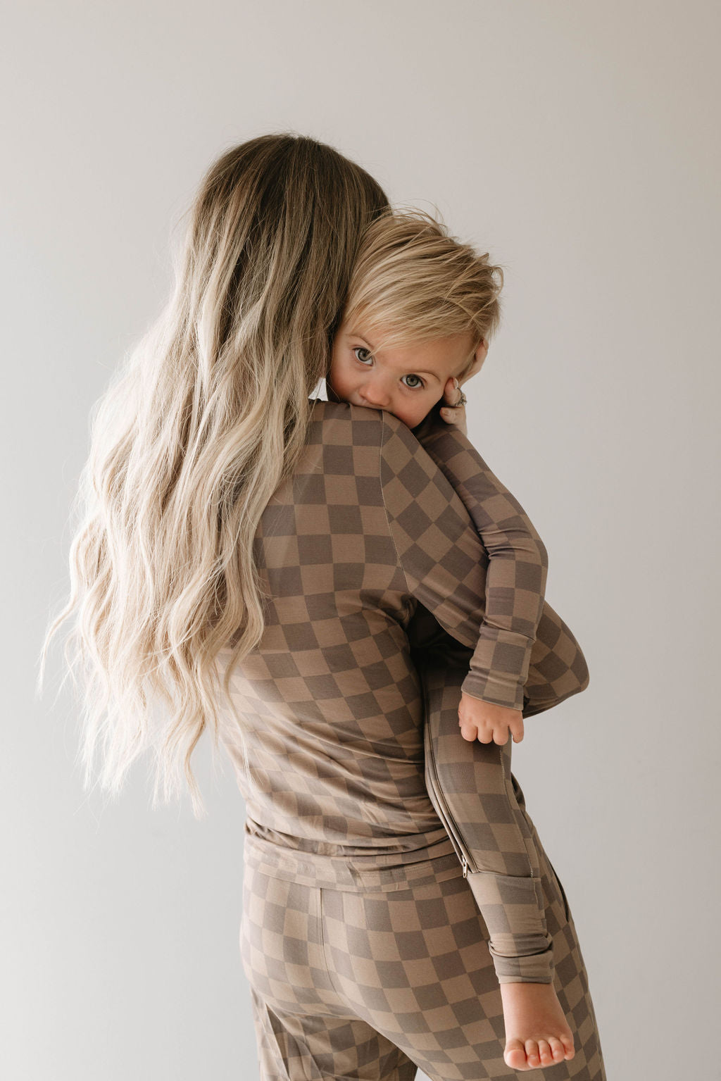 Women's Long Sleeve Bamboo Pajama | Faded Brown Checkerboard