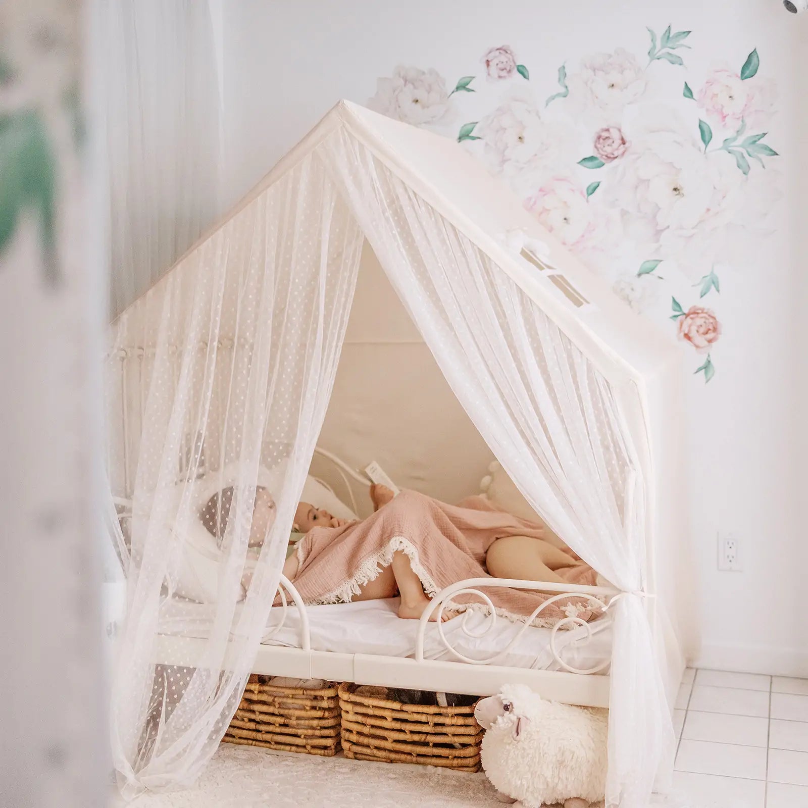 Tiny Land® Kids Tent – Large Cozy Tent with Star Lights