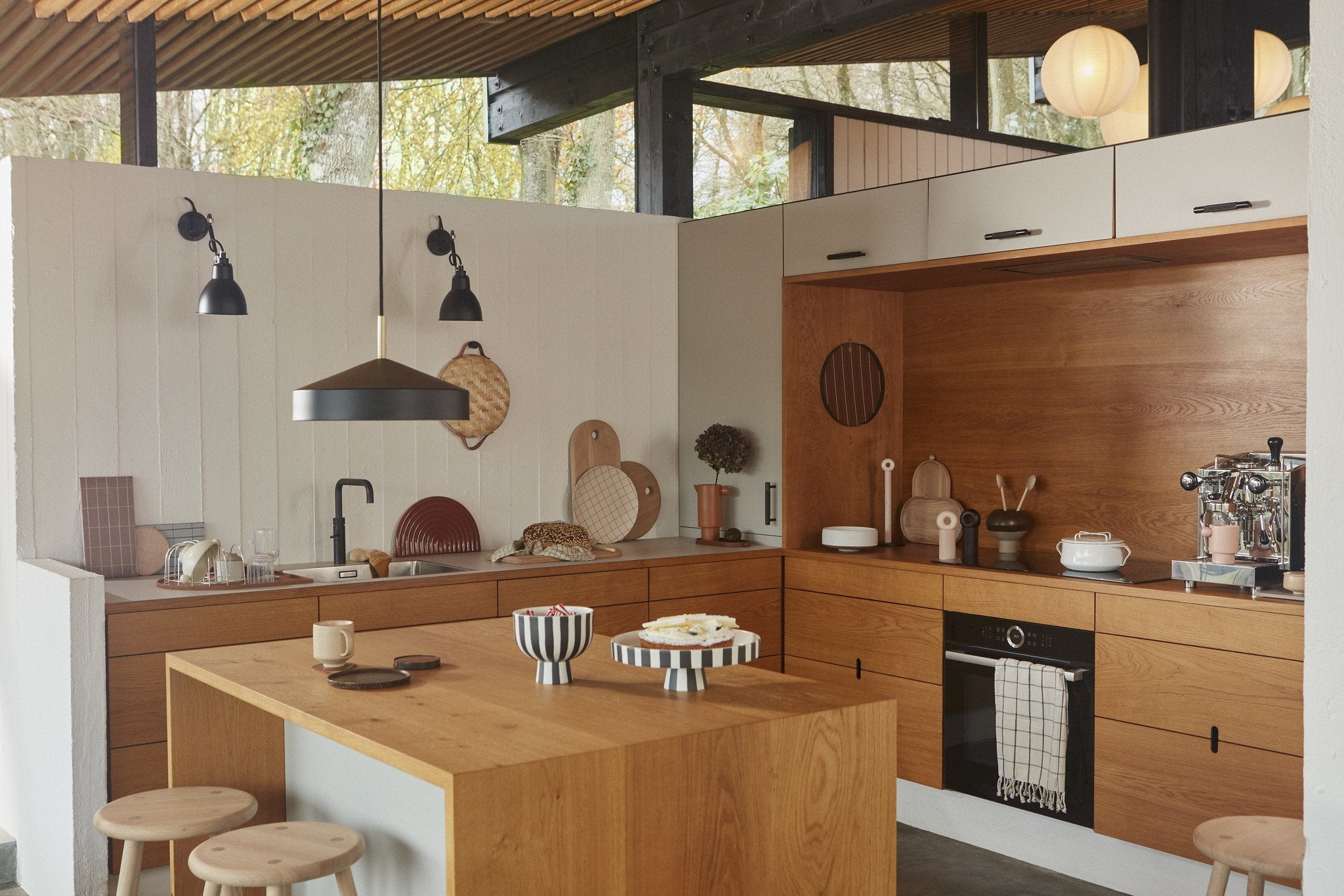 Hatto Pendant - Small - Black