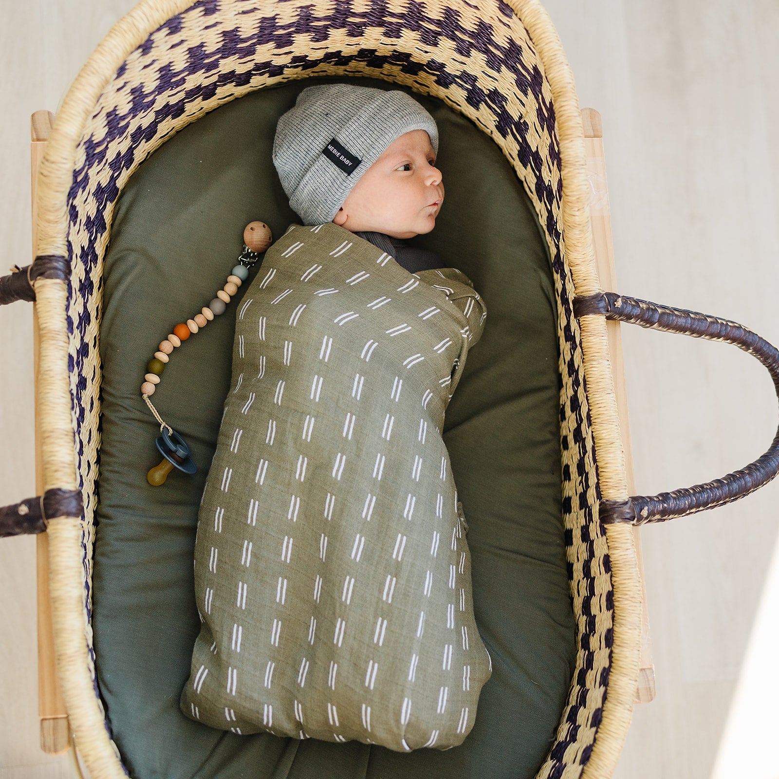 Olive Strokes Muslin Swaddle Blanket Mebie Baby