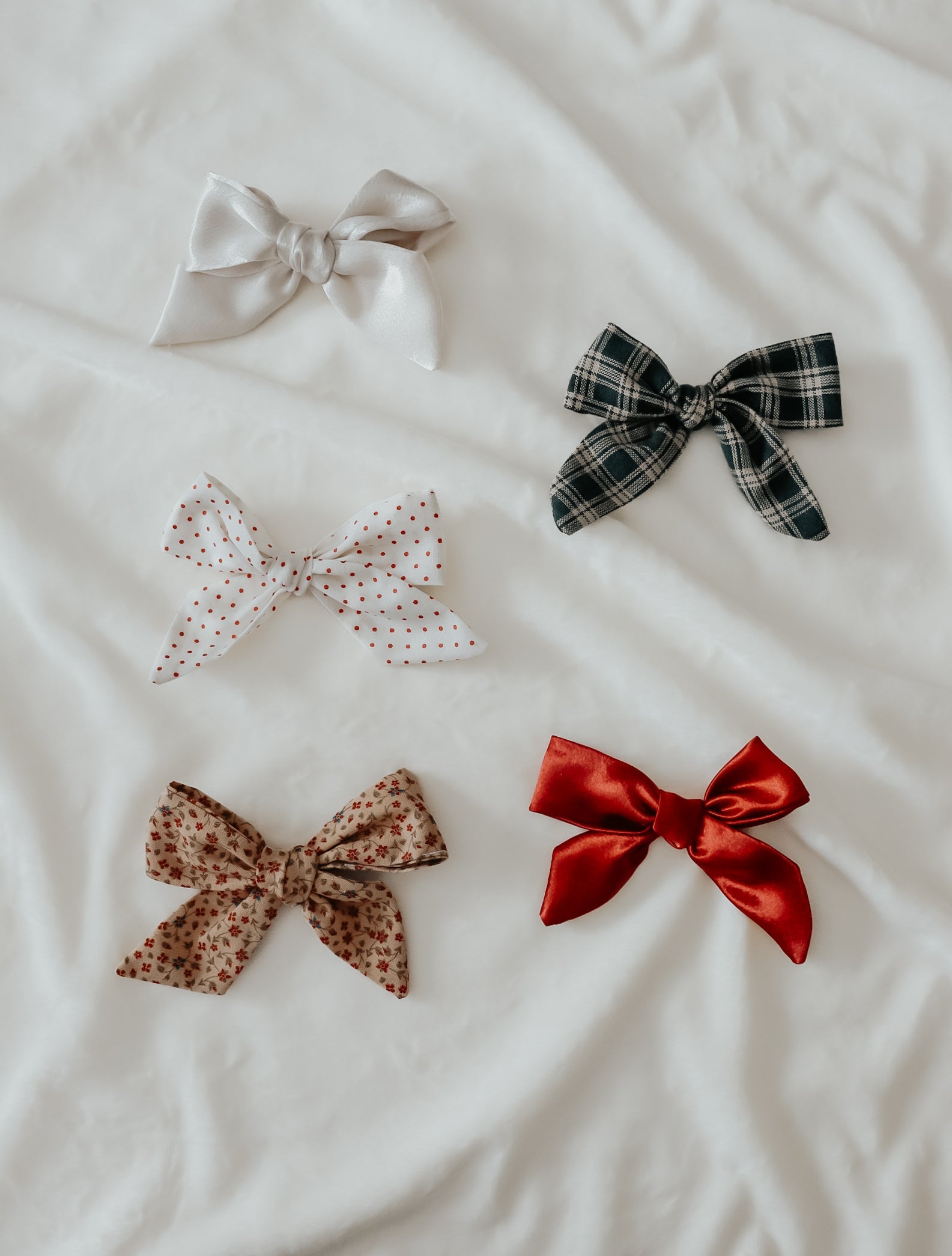 Ivorie Bow Clips