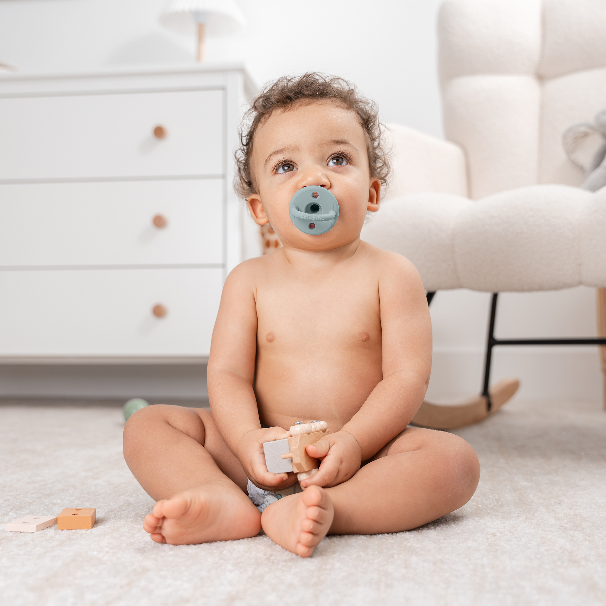 Pacifiers in Multicolor Boy, 5 Pack