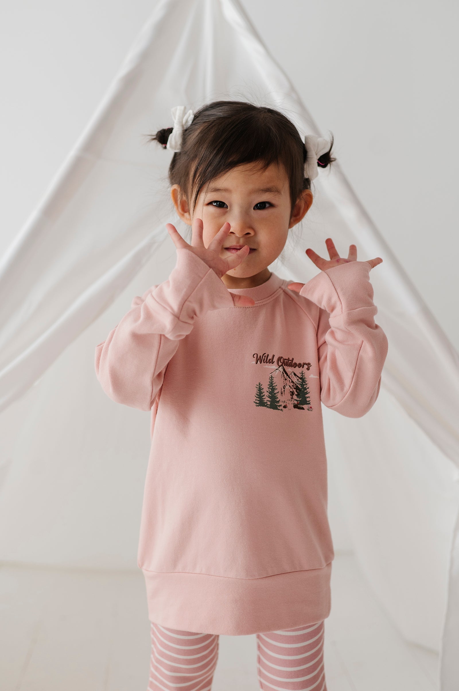 Girl's Raglan Sweatshirt