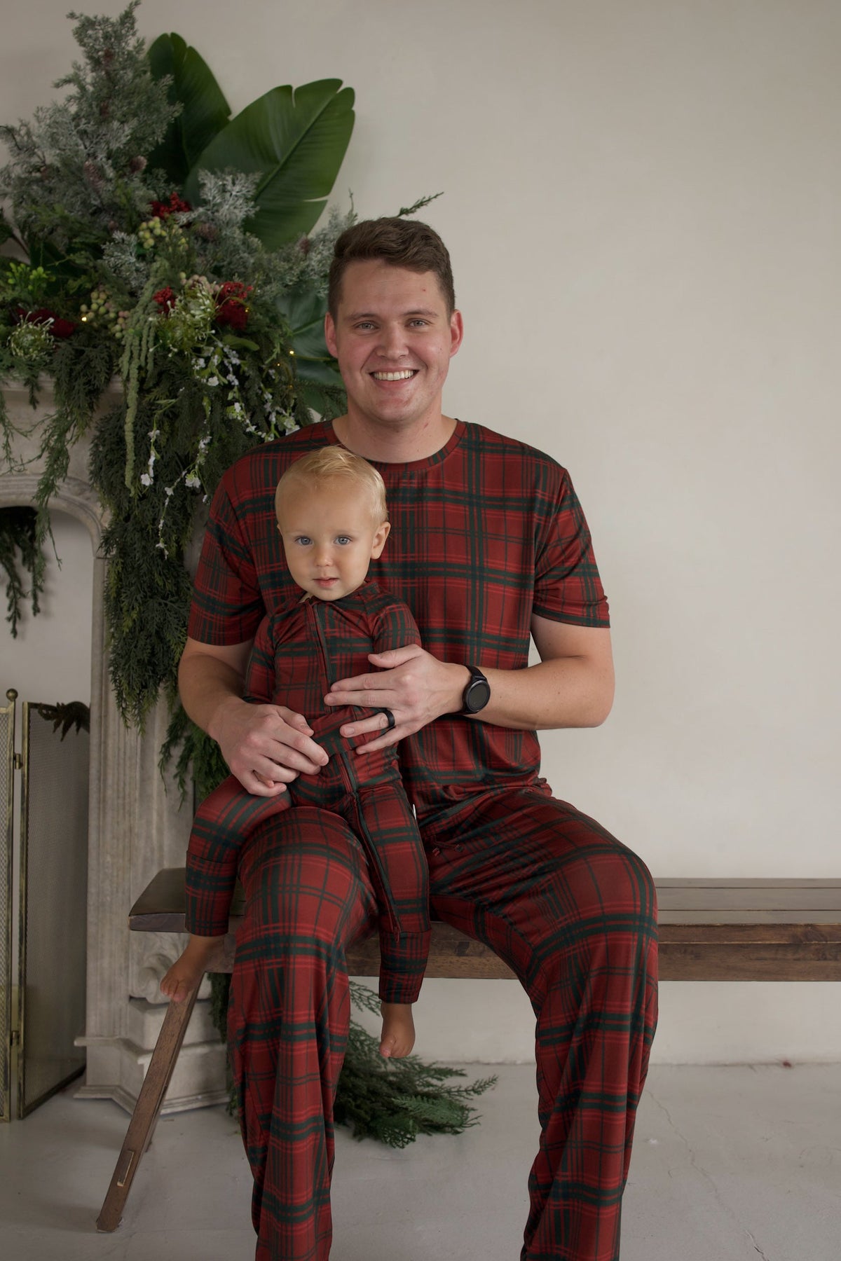 Men's Short Sleeve Pajamas | Christmas Plaid
