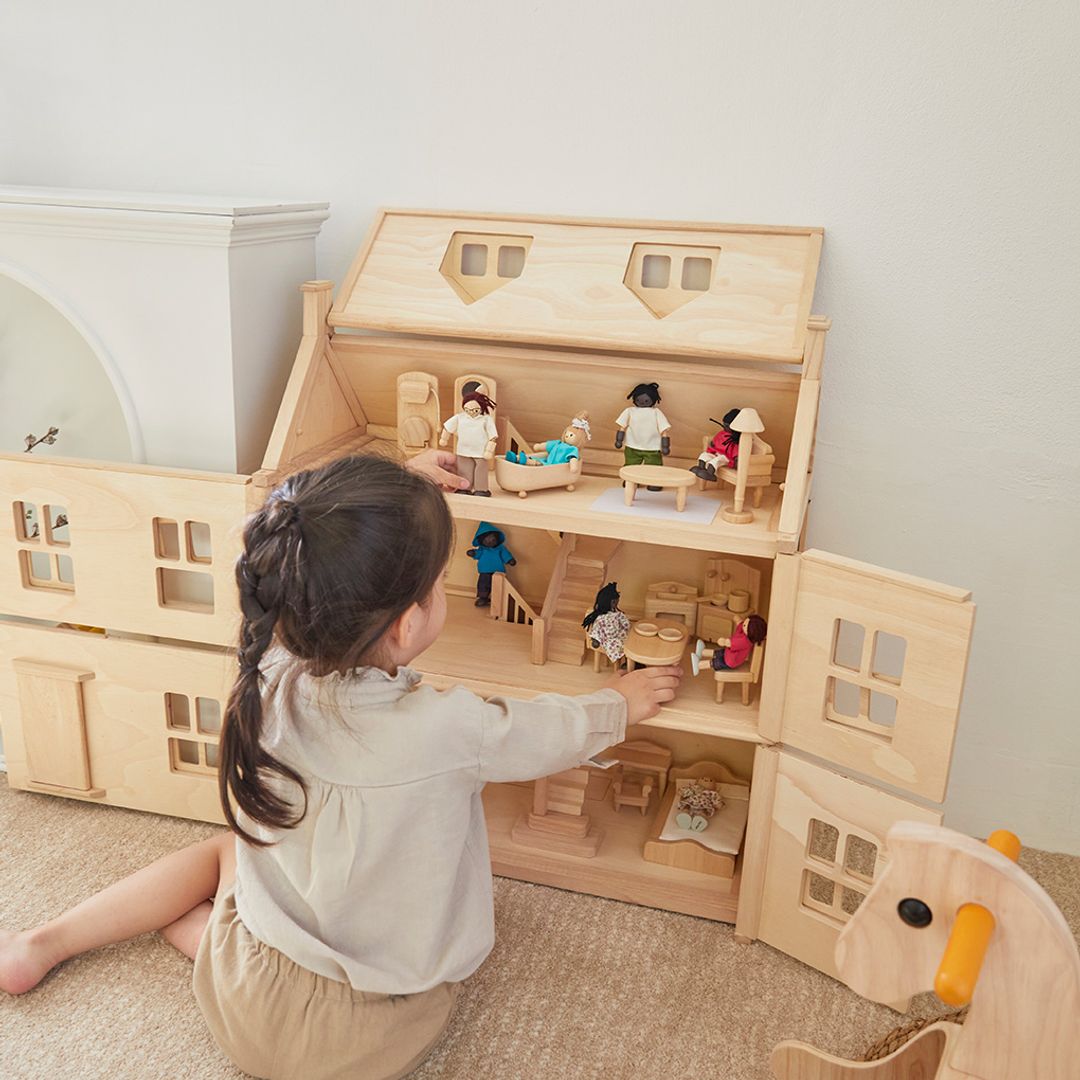 Victorian Furniture Set