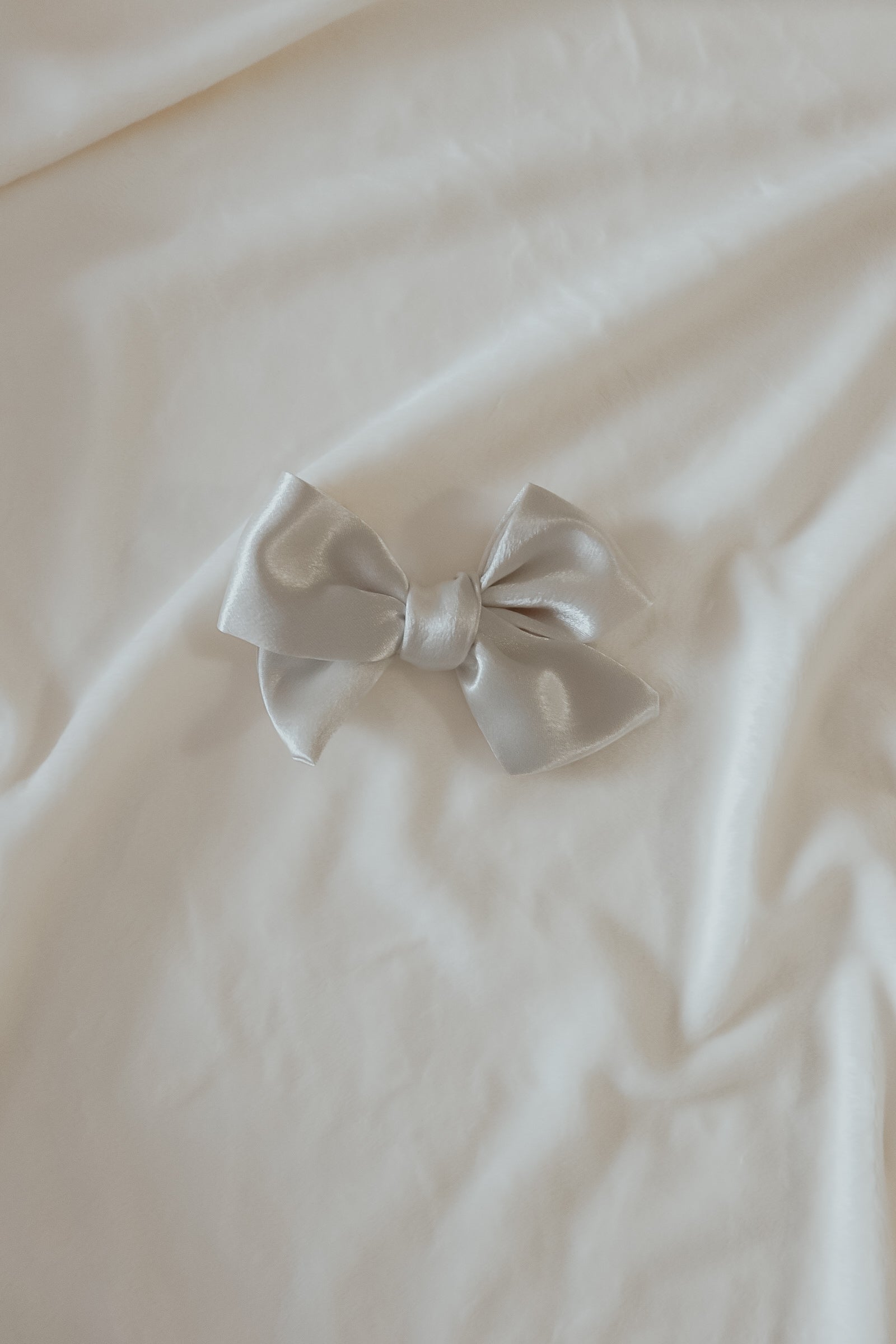 Ivorie Bow Clips