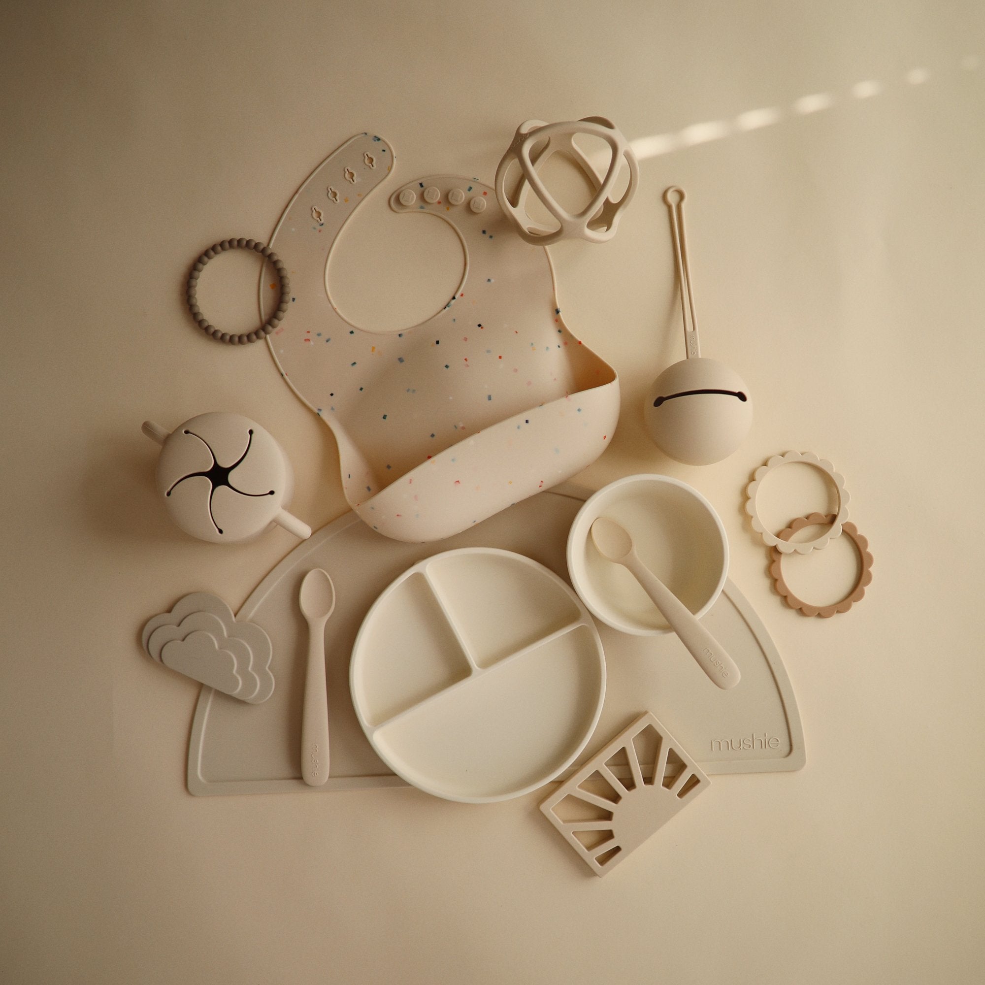 Silicone Suction Bowl silicone tableware Mushie