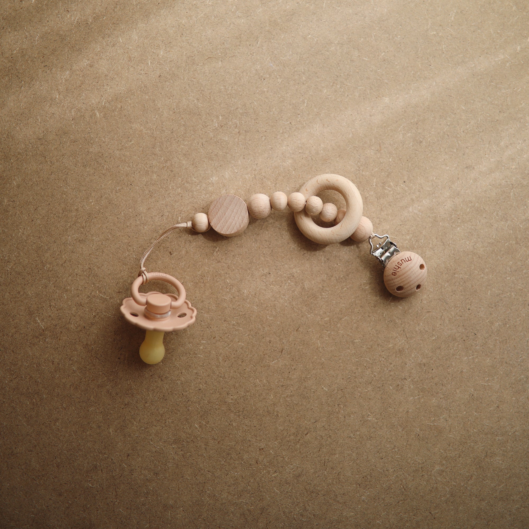 Silicone Pacifier Clip | Mila Pacifier Clip Mushie