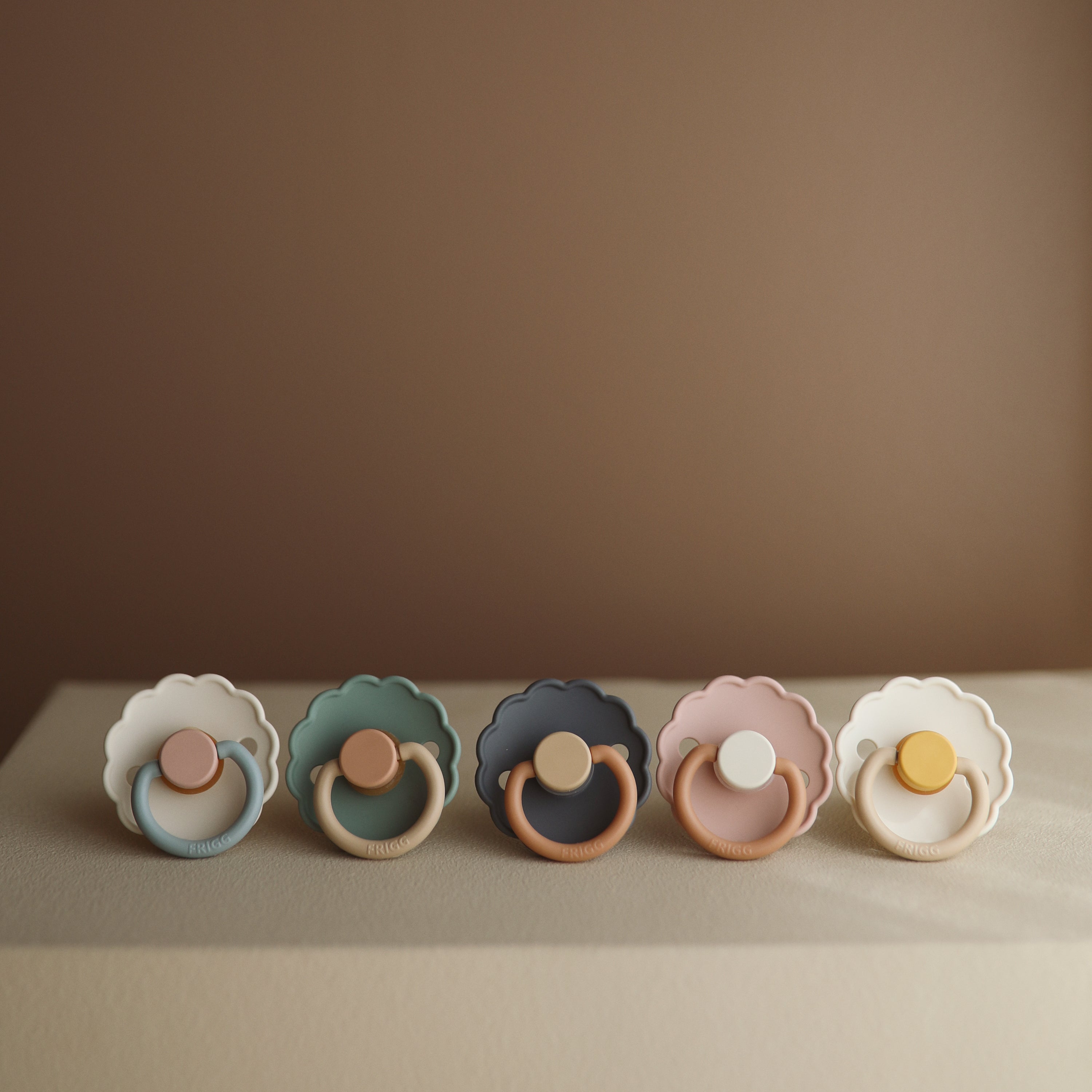 FRIGG Daisy Silicone Pacifier 2-Pack FRIGG PACIFIERS Mushie