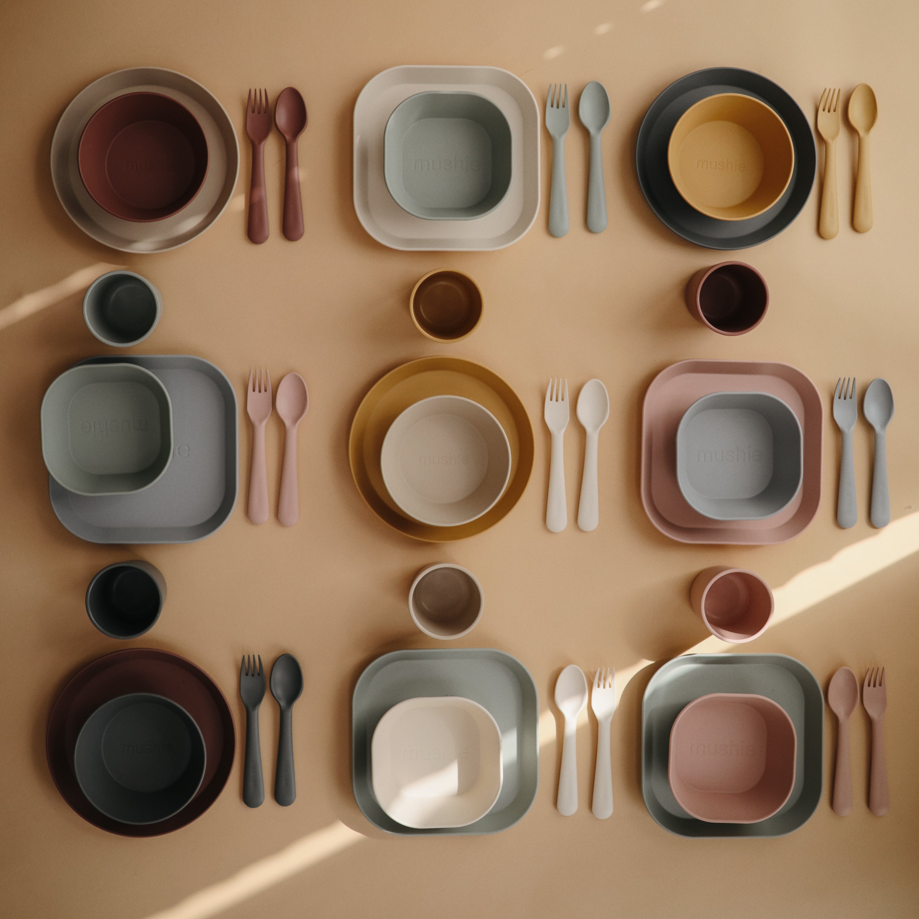 Round Dinnerware Plates, Set of 2 Dinnerware Mushie