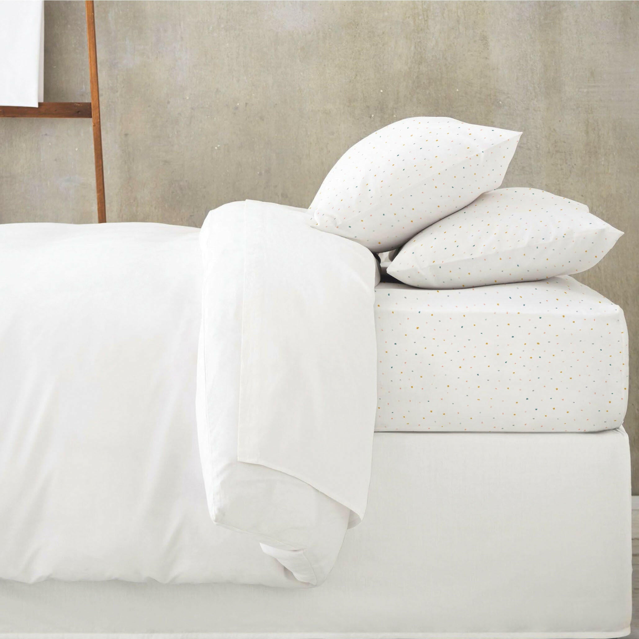 Organic Kids Fitted Sheet - Dotty Fitted Sheet Set Makemake Organics