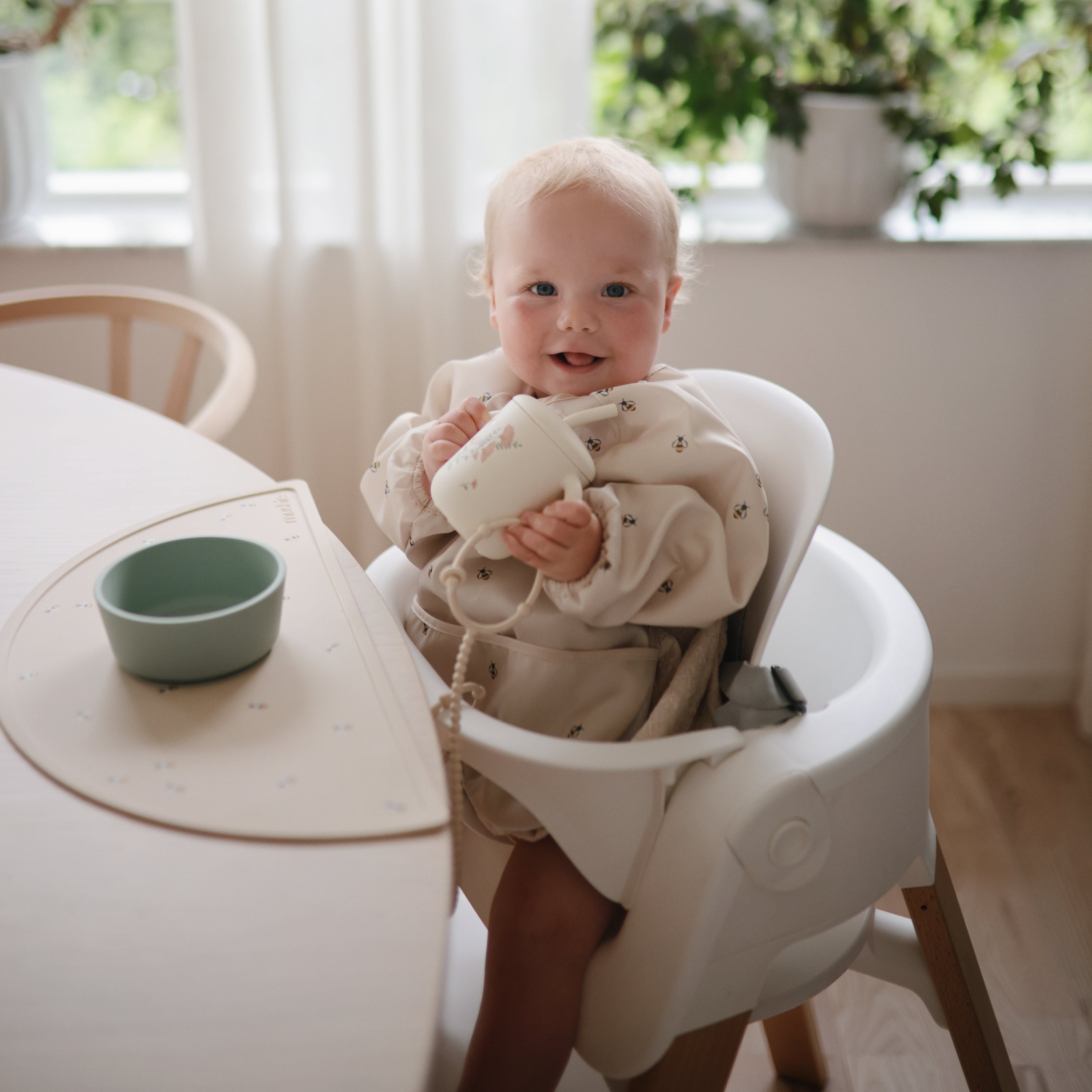 Long Sleeve Bib Long Sleeve Bib Mushie