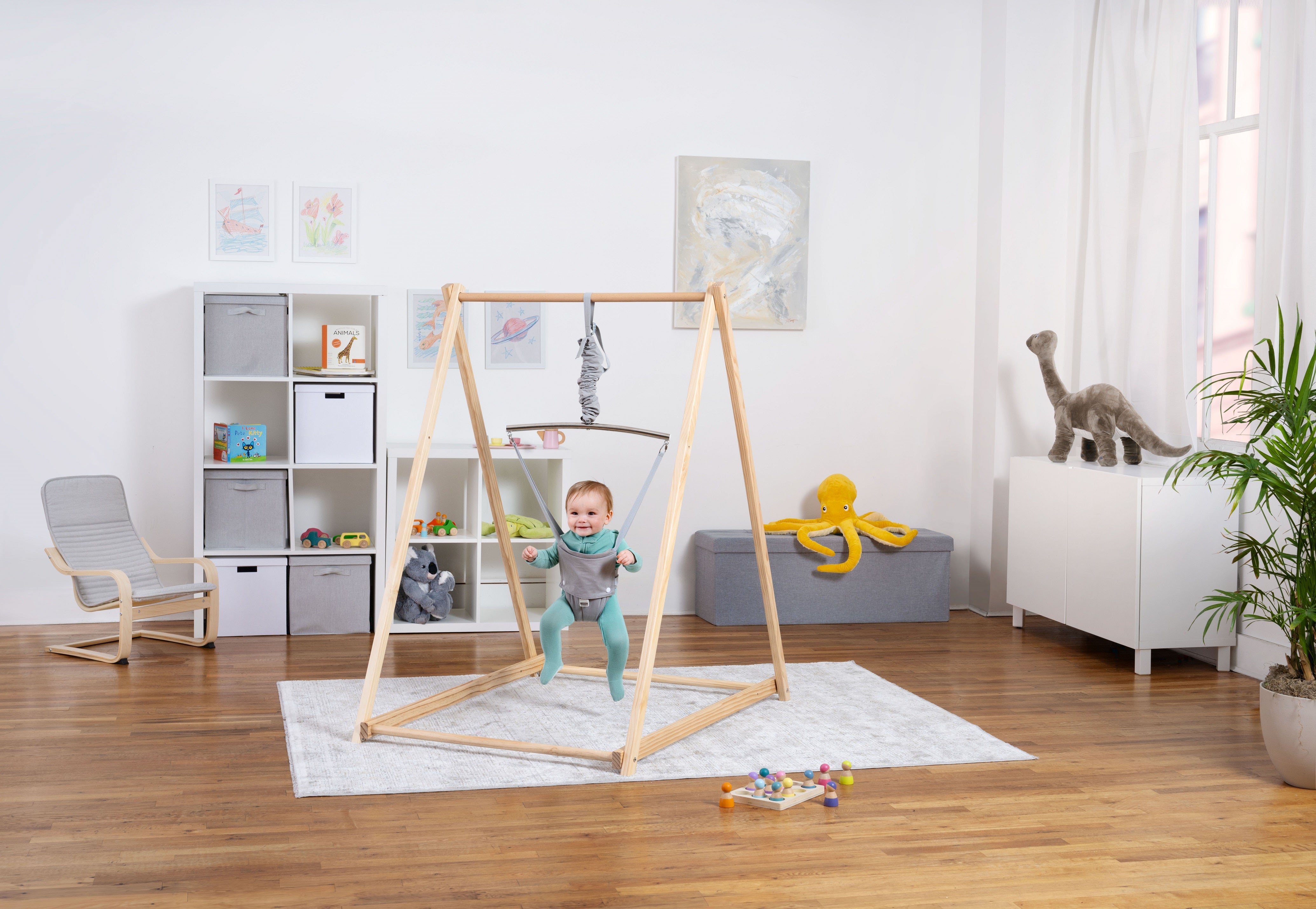 Tulip - Foldable Baby Bouncer with Harness Indoor Avenlur.com