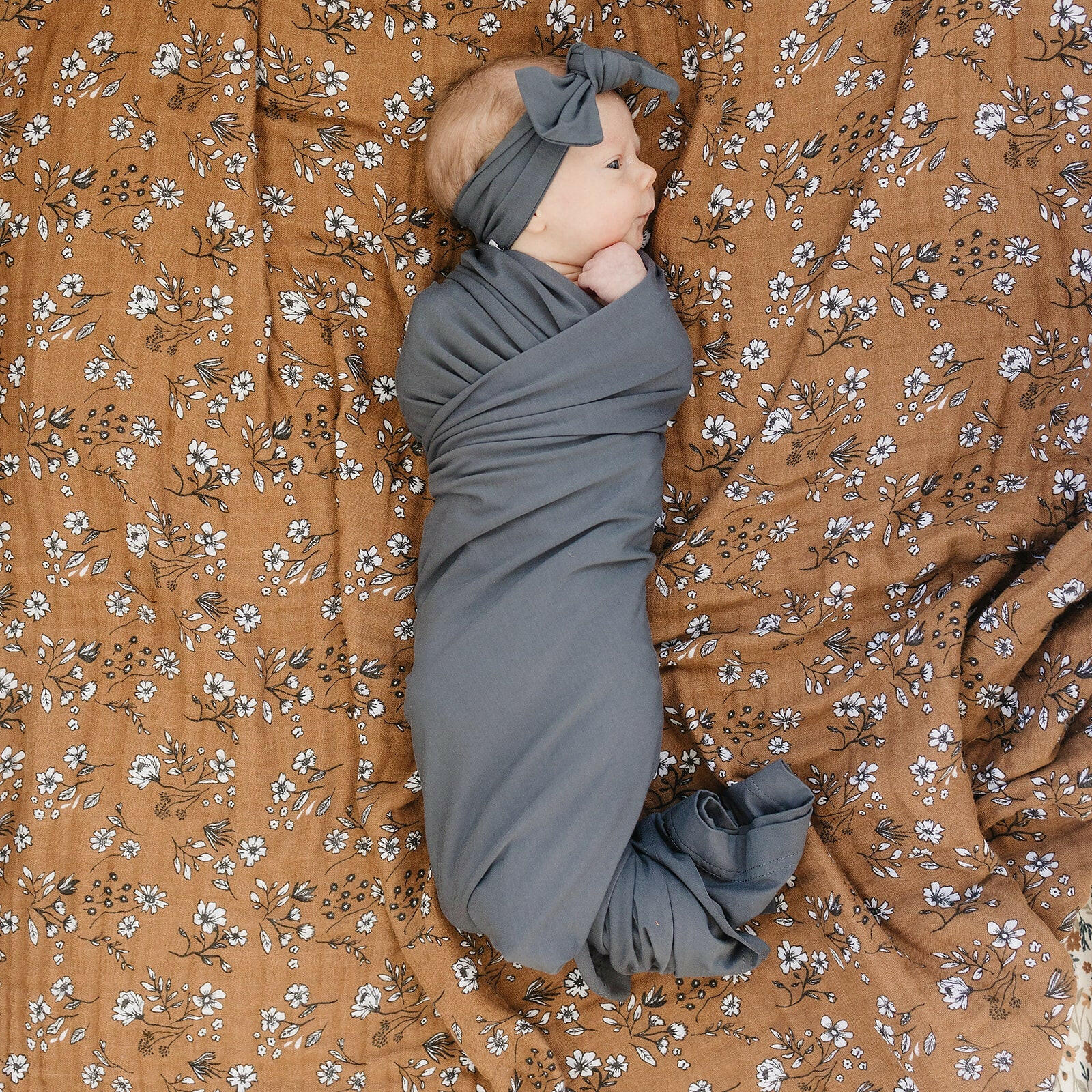 Charcoal Bamboo Stretch Swaddle Mebie Baby
