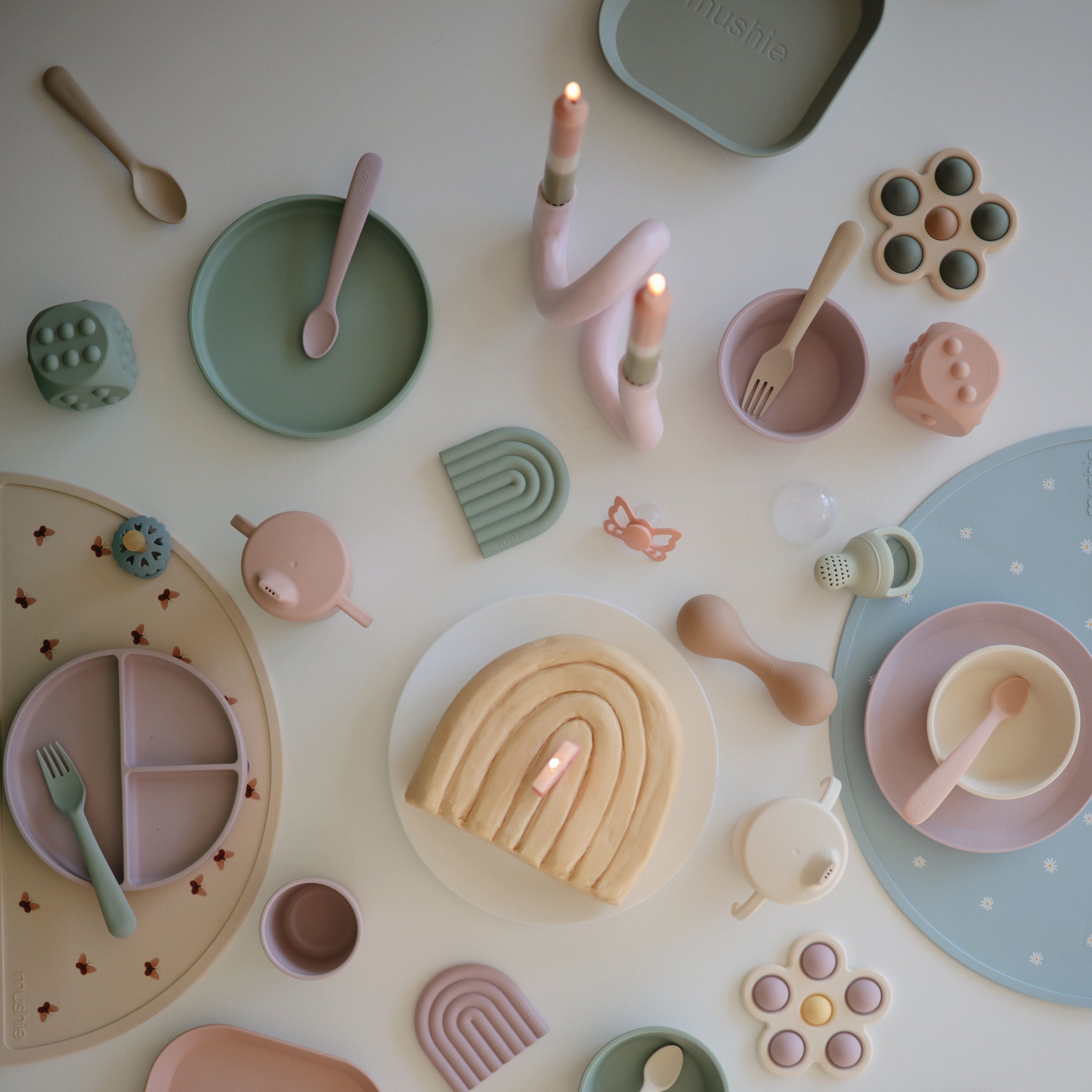 FRIGG Butterfly Anatomical Silicone Pacifier 2-Pack (6-18 Months) SILICONE FRIGG PACIFIERS Mushie