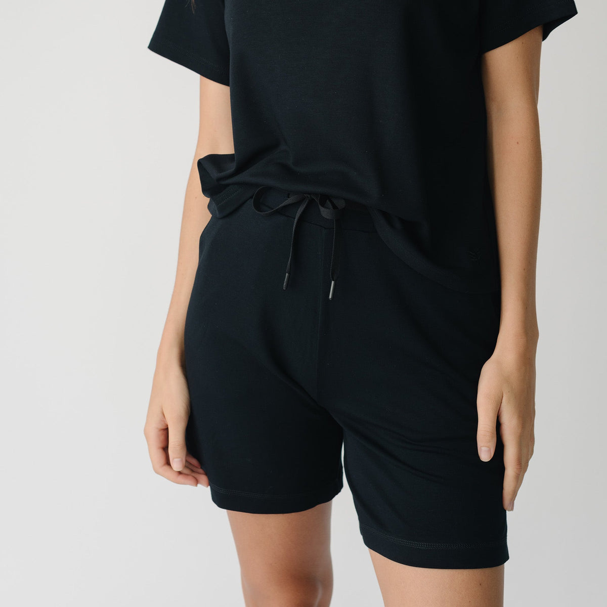 Women's Brushed Bamboo Mid-Length Shorts