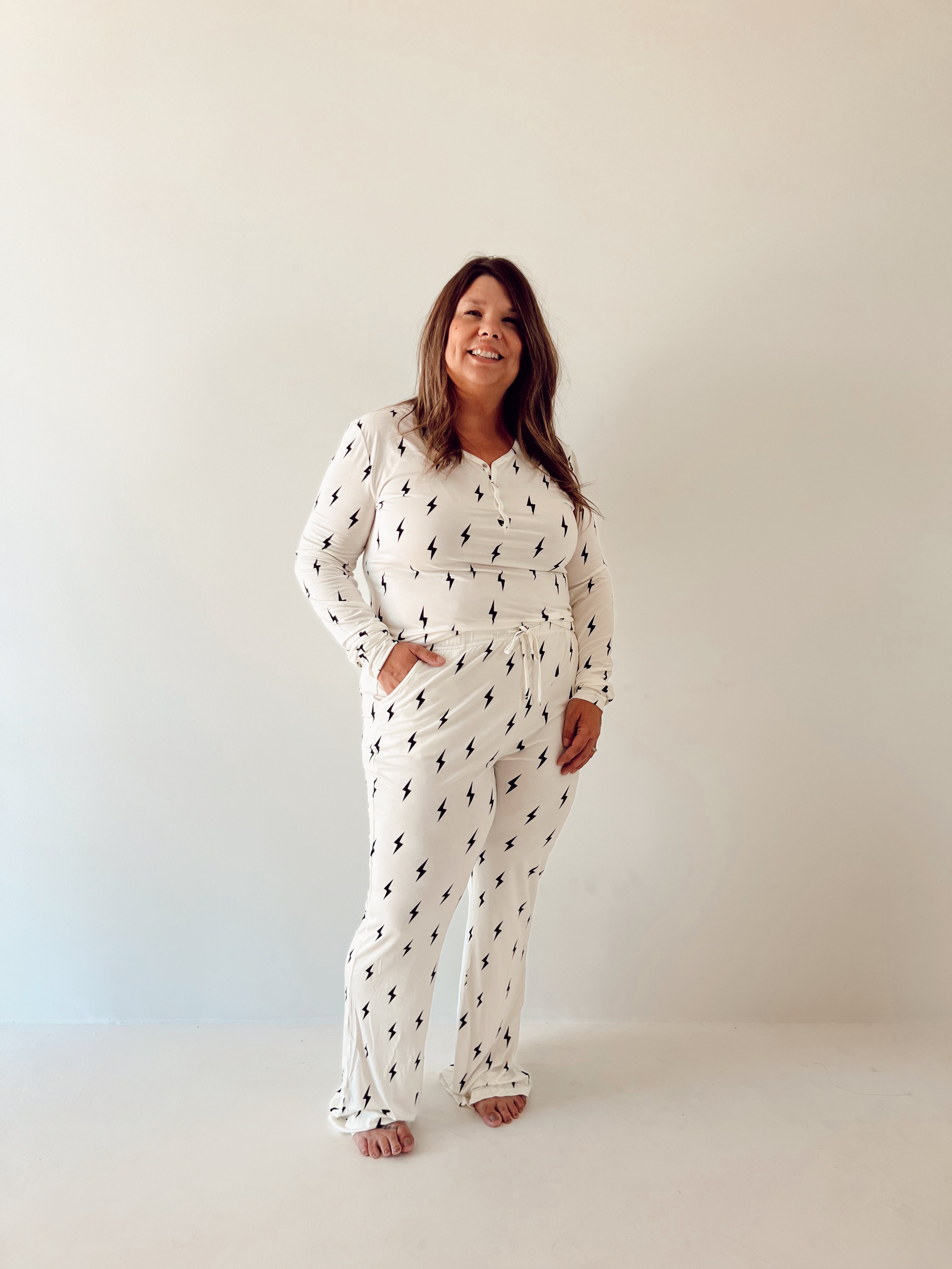 Women's Long Sleeve Bamboo Pajama | White & Black Lightning Bolt
