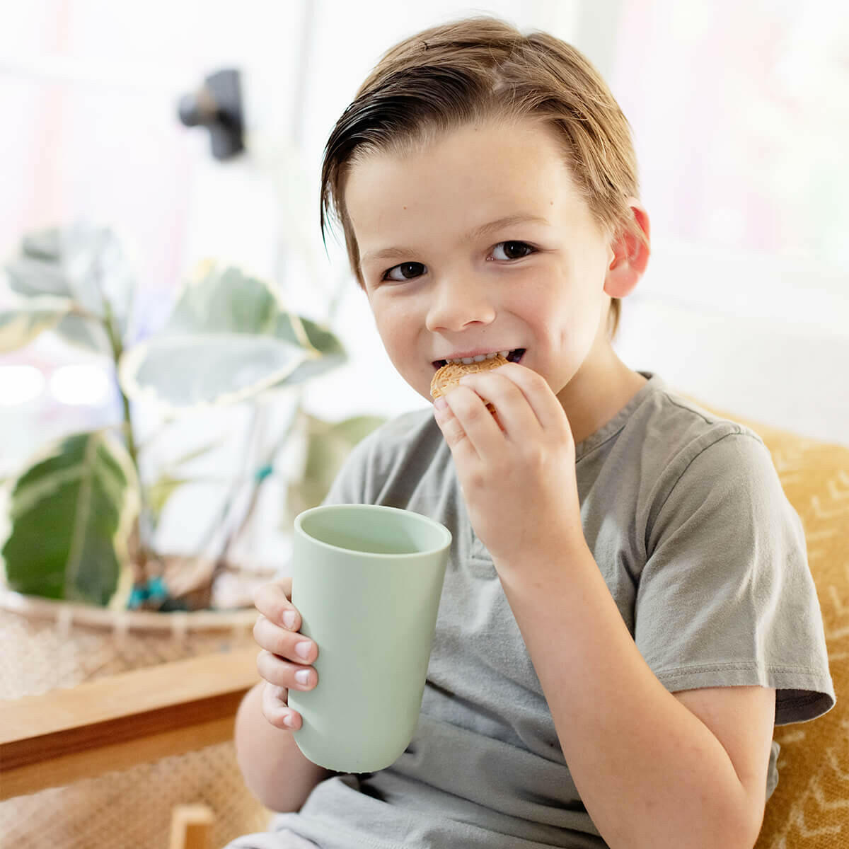 14oz Cup + Lid Retail ezpz