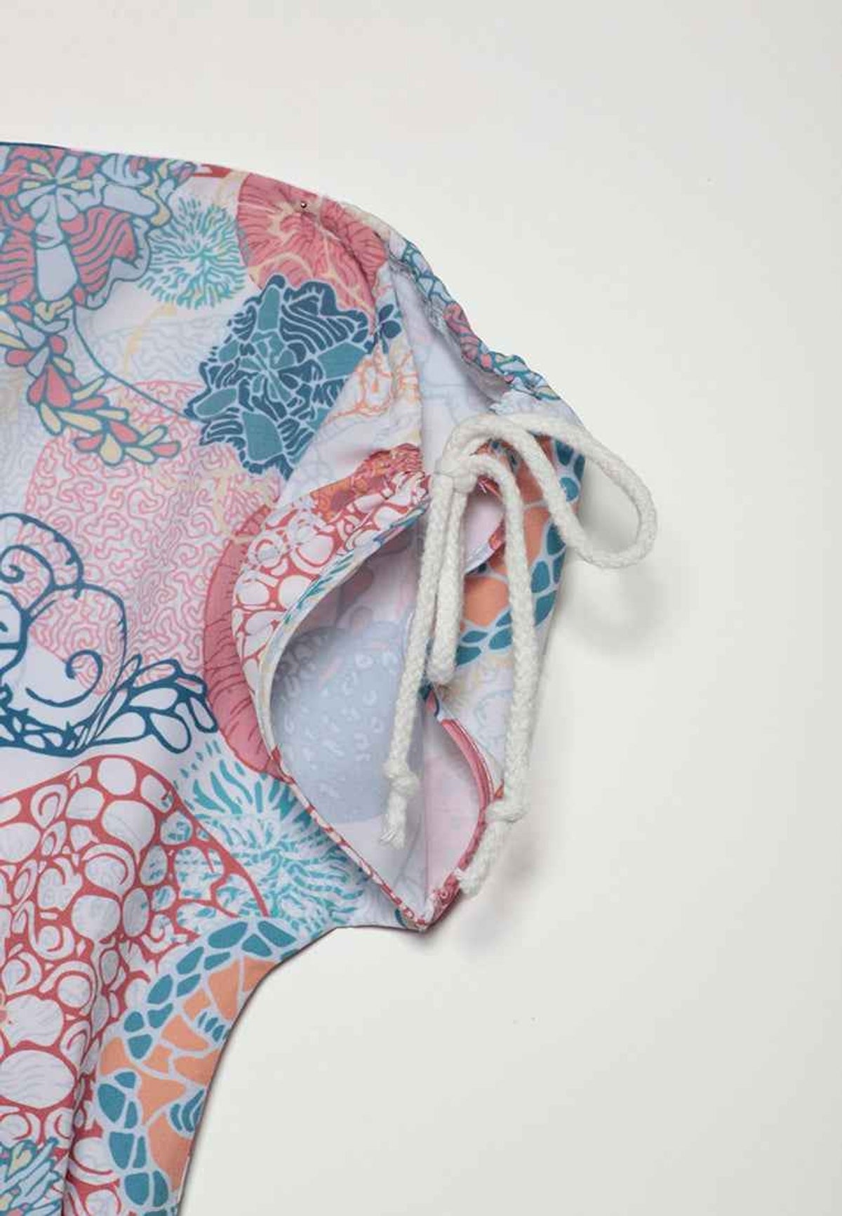 Vivienne Kaftan - Coral