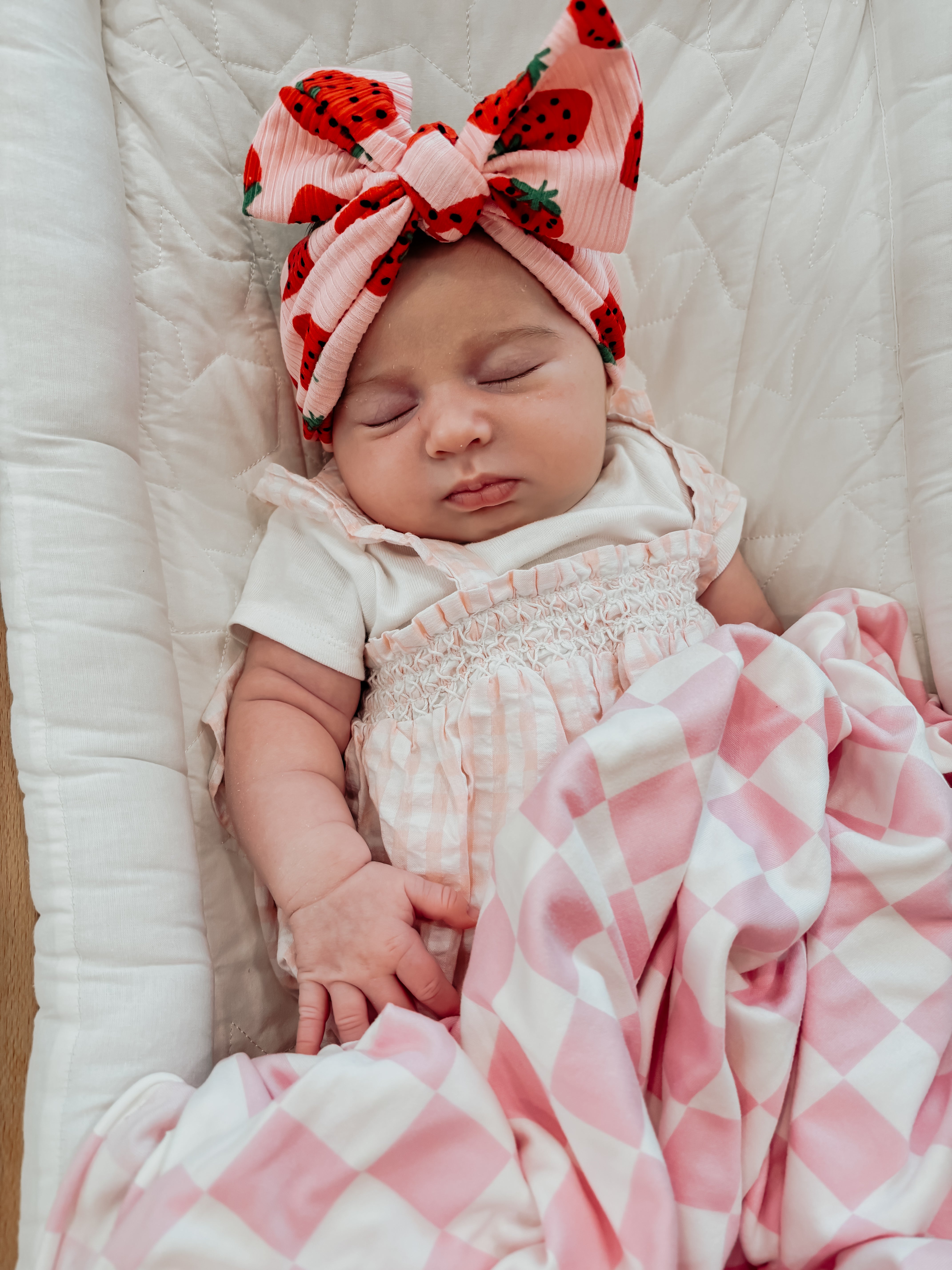 Sugar Pink & White Checkered Stretch Swaddle