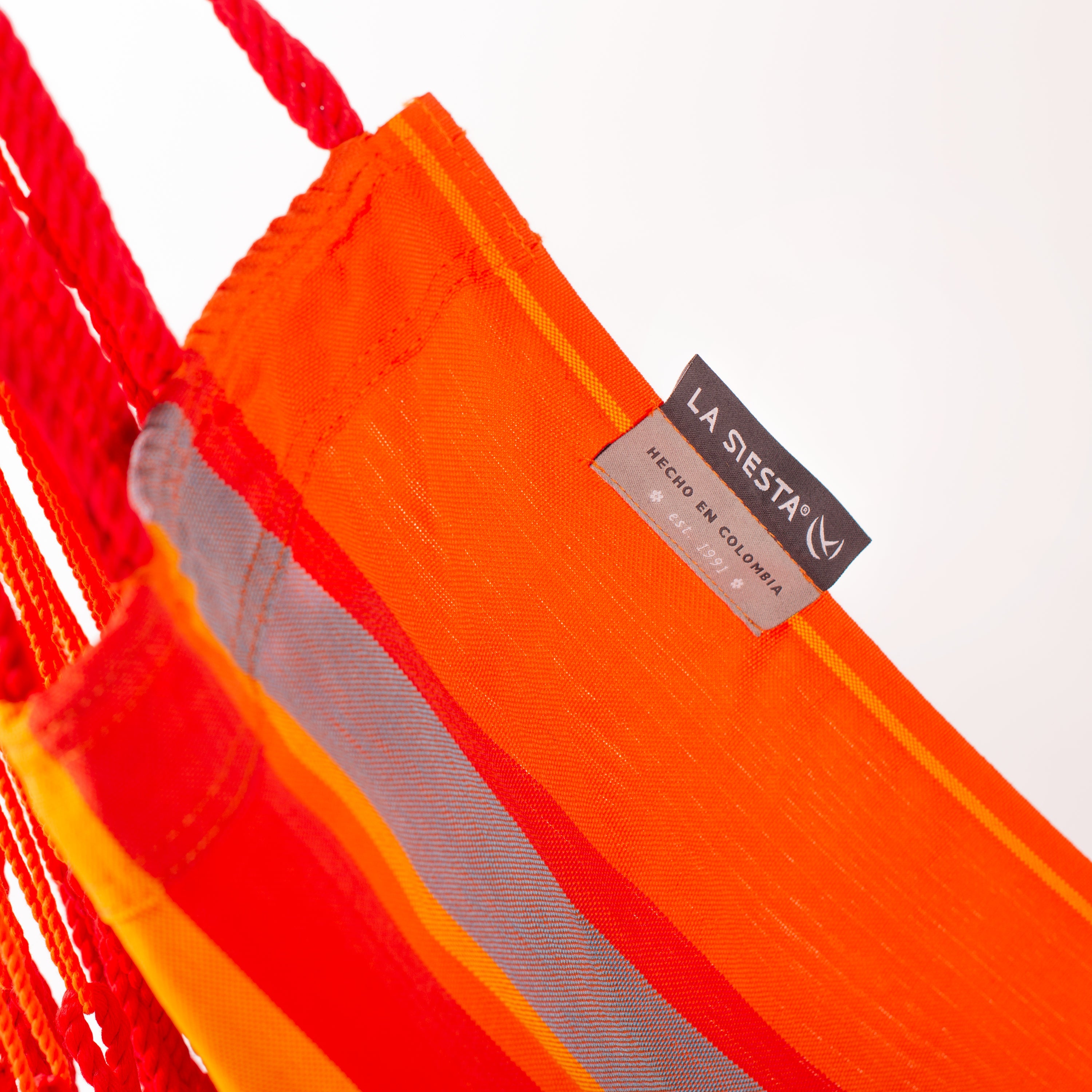 Domingo Toucan - Weather-Resistant Kingsize Hammock Chair