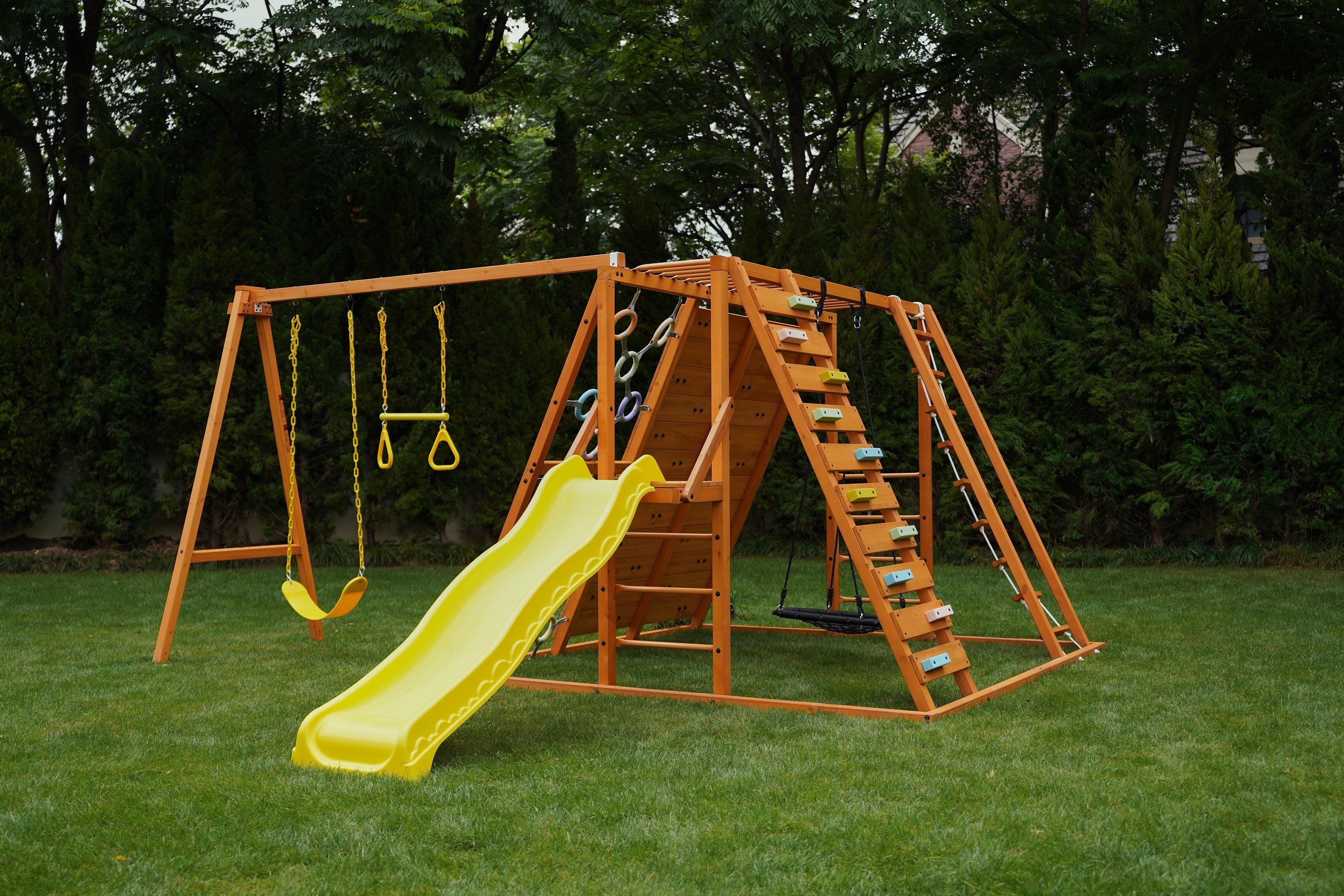 Sycamore - Backyard Ultimate Climbing Set with 2 Swings And Trapeze Bar Outdoor Avenlur.com